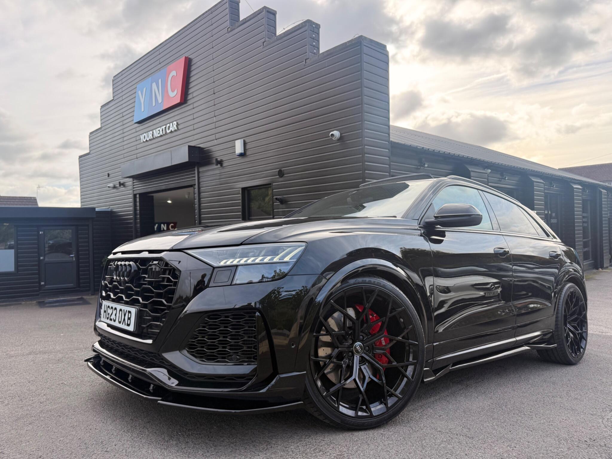 Audi RSQ8