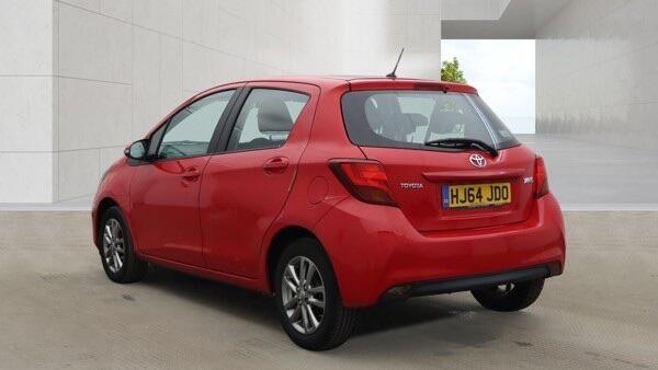 Toyota Yaris view 3