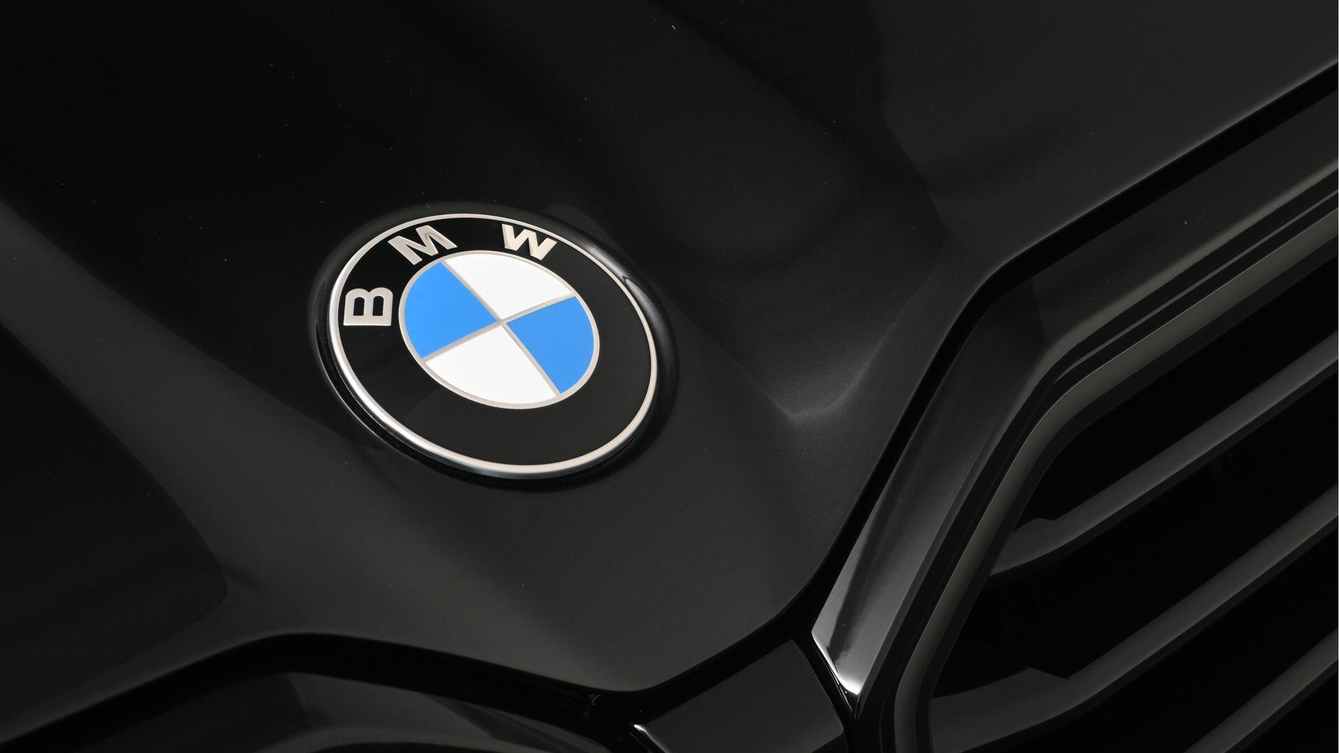 BMW XM view 36