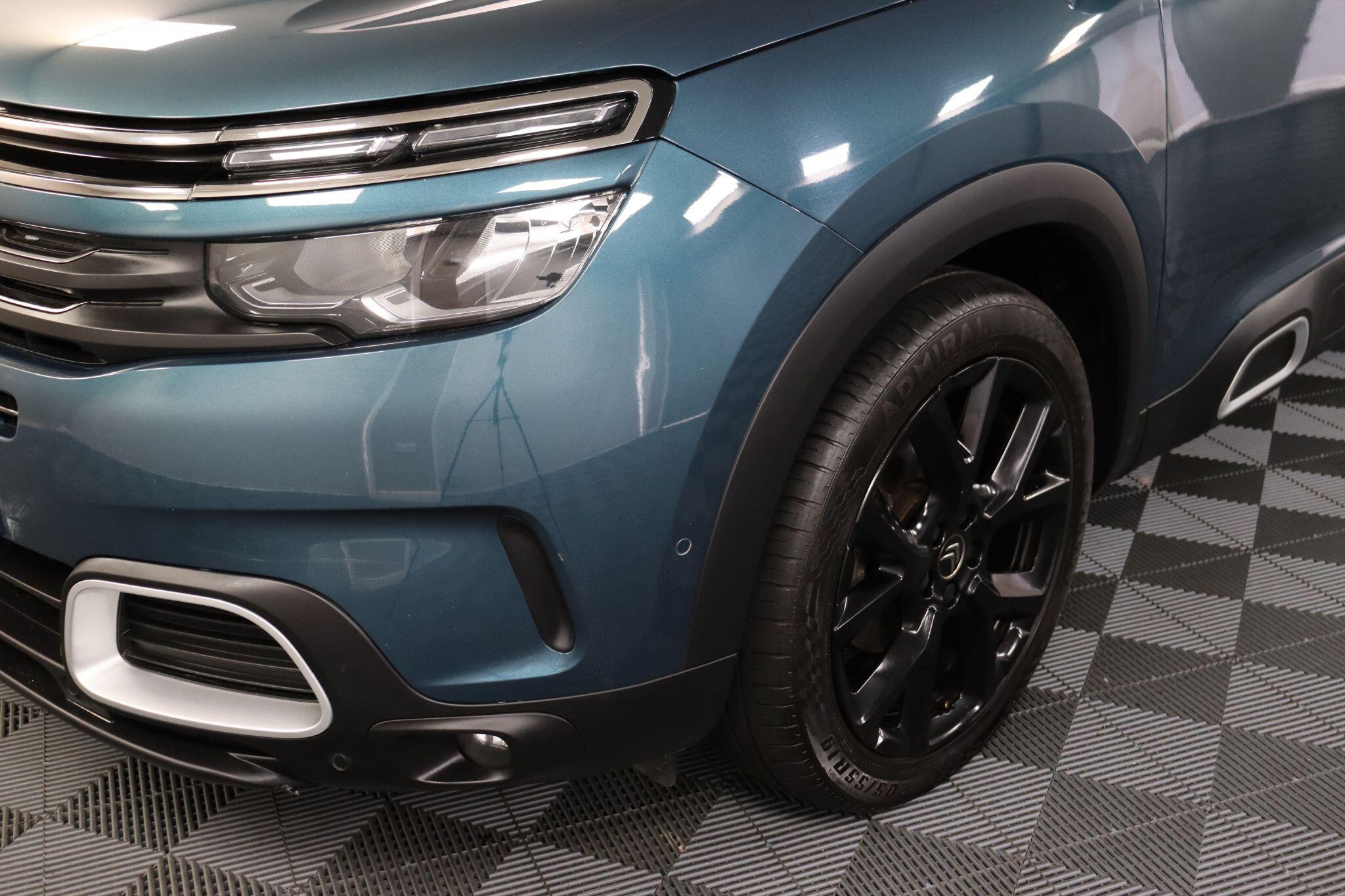 Citroen C5 Aircross view 32