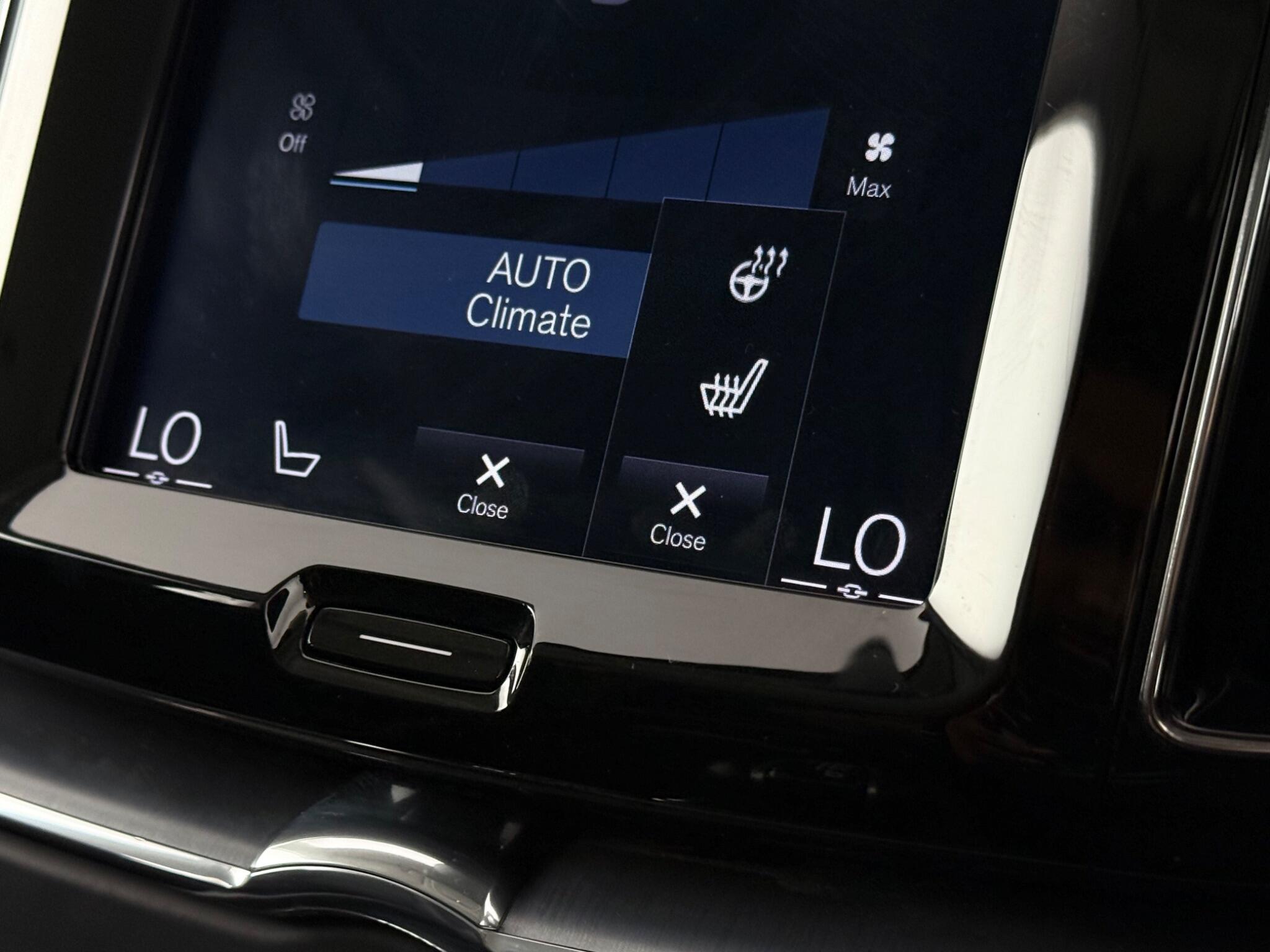 Volvo XC60 view 23
