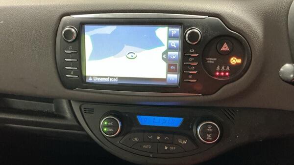 Toyota Yaris view 8
