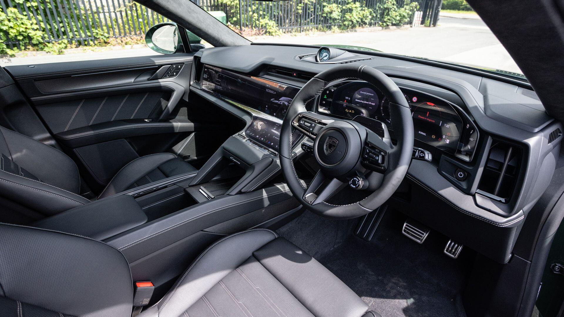 Porsche Cayenne view 12