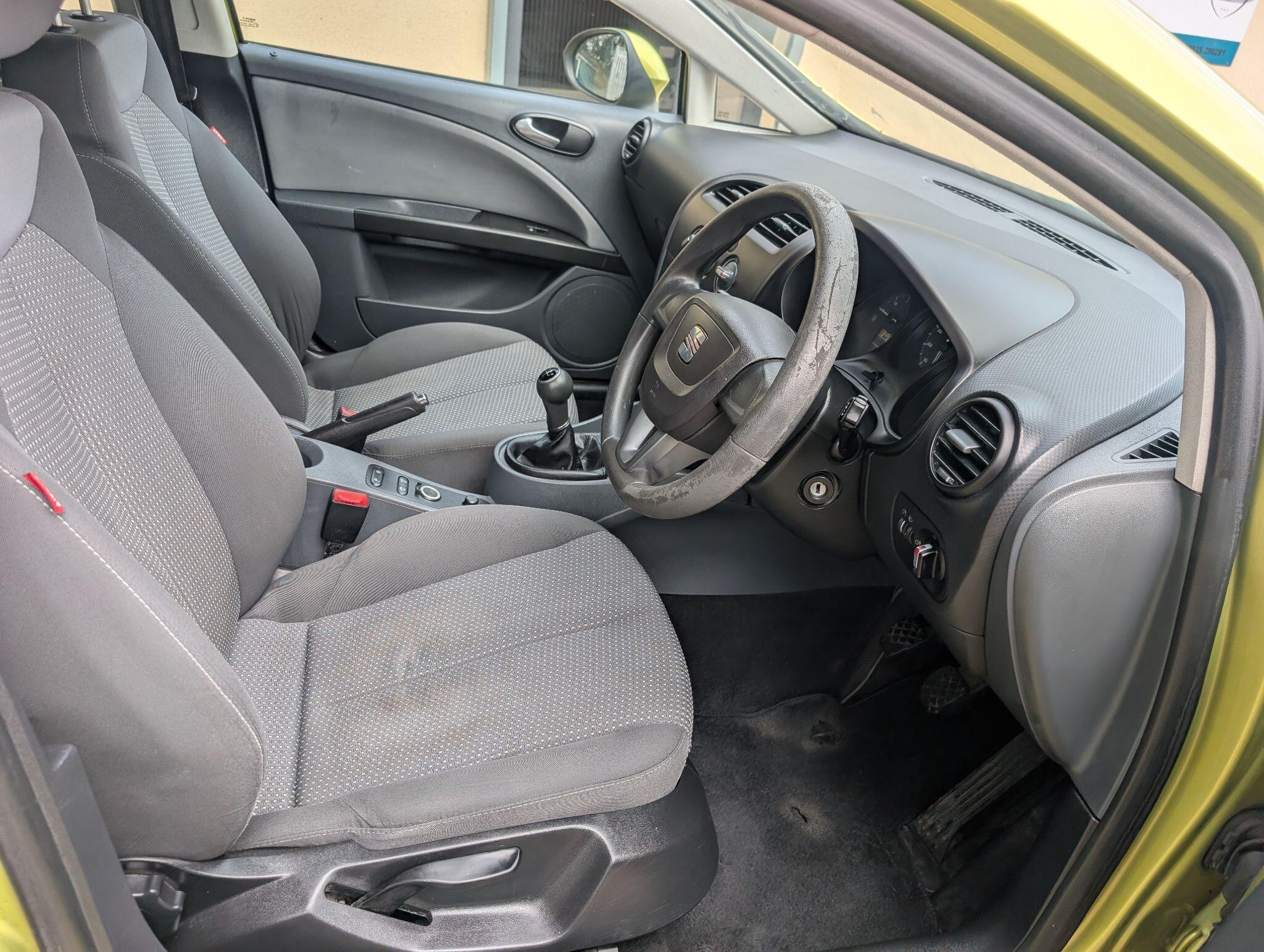 Seat Leon view 13