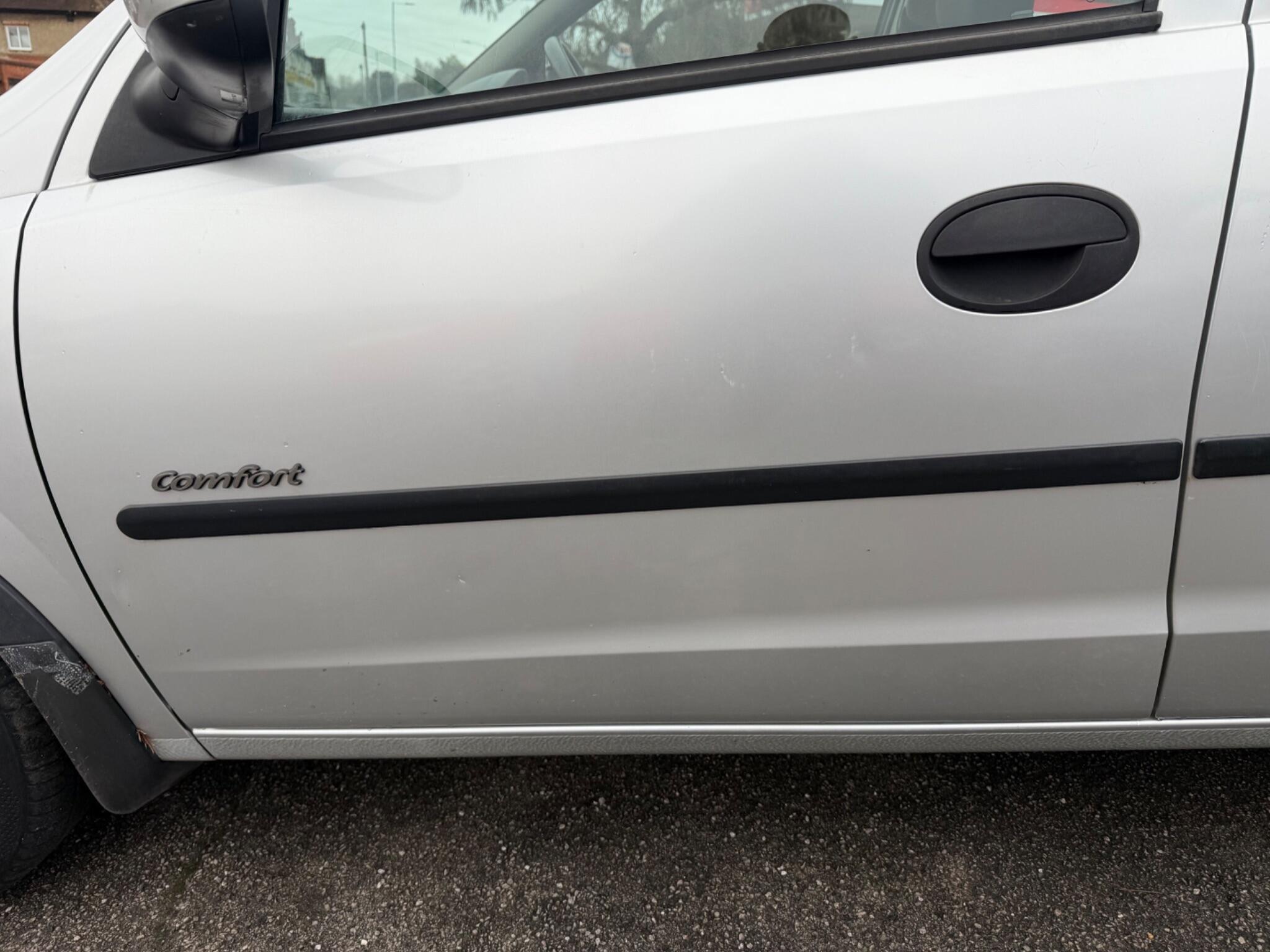 2002 Vauxhall Corsa image 77