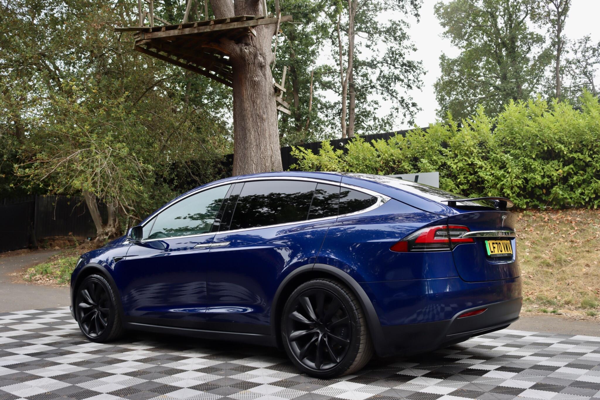 Tesla Model X view 23
