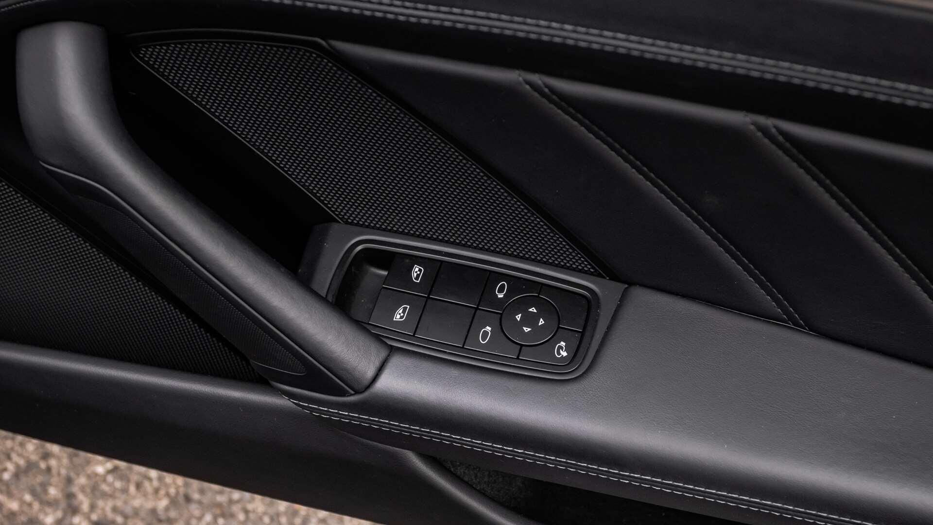 Porsche Panamera view 33