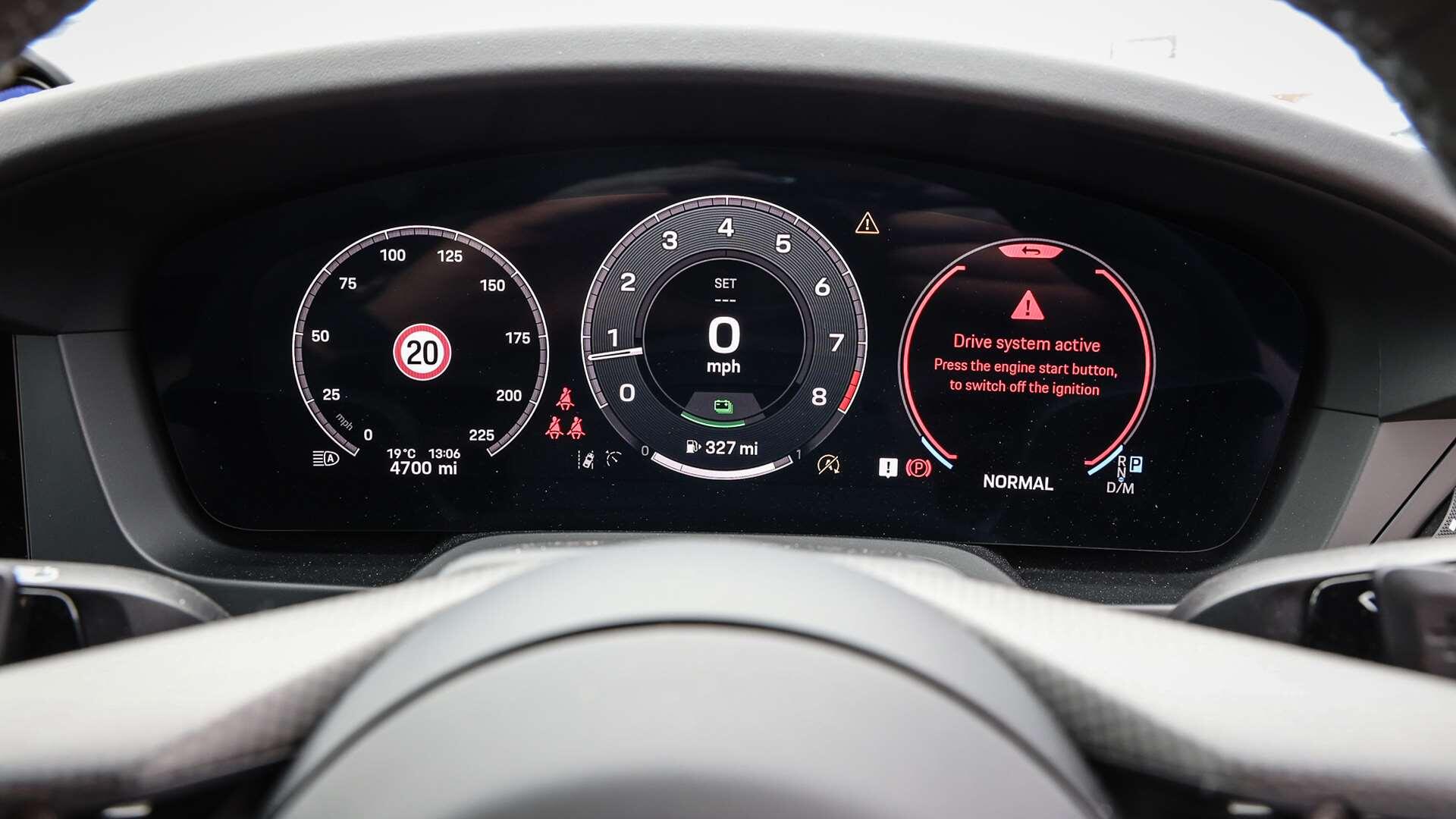 Porsche 911 view 17