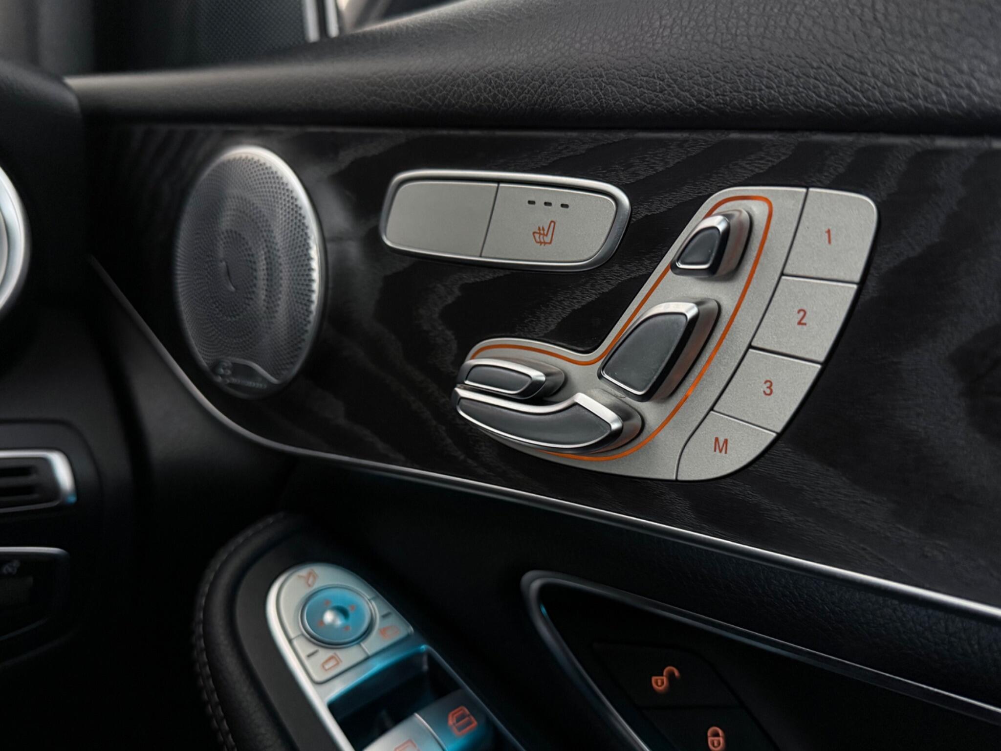 Mercedes-Benz GLC view 21