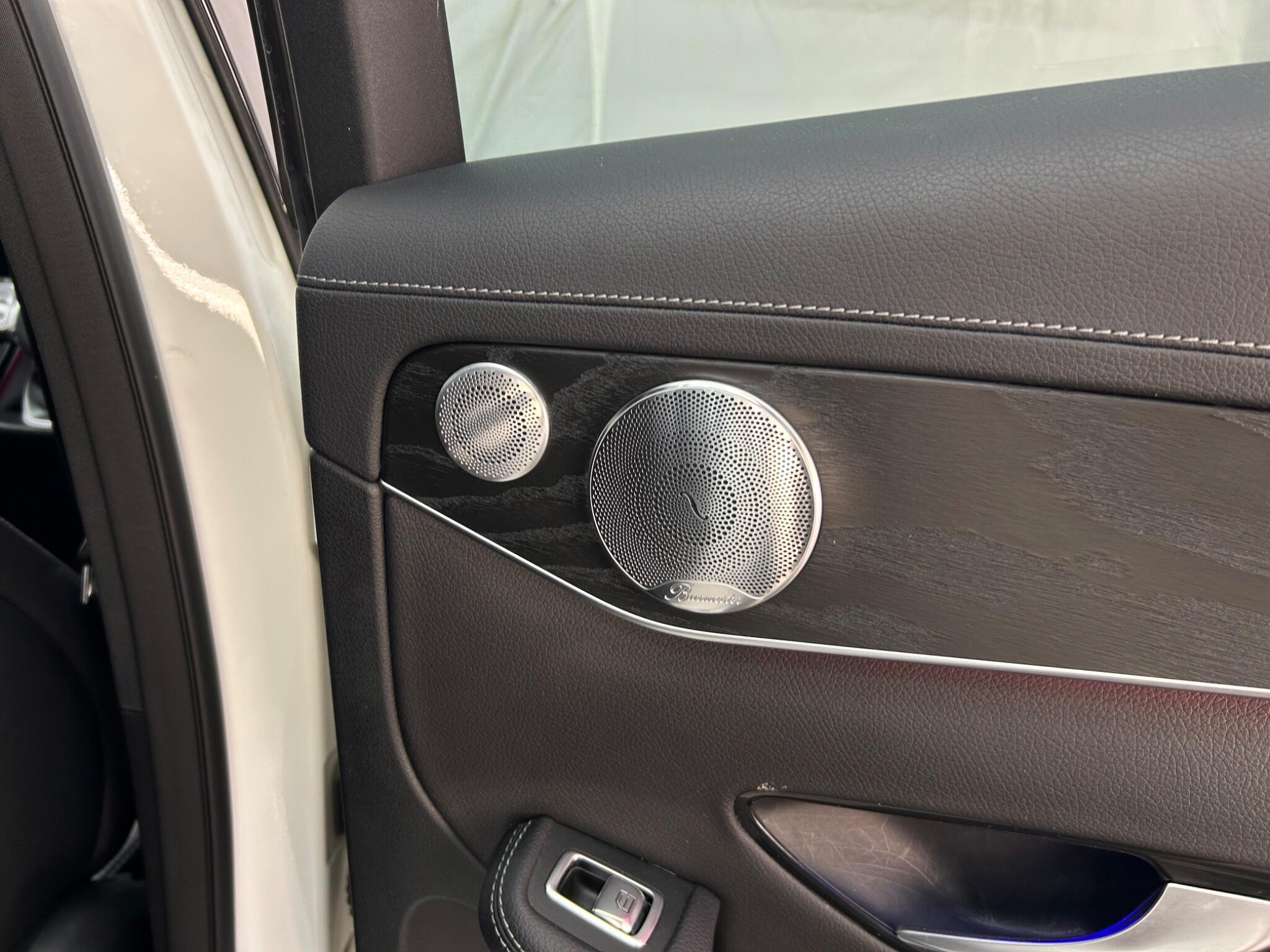Mercedes-Benz GLC view 30