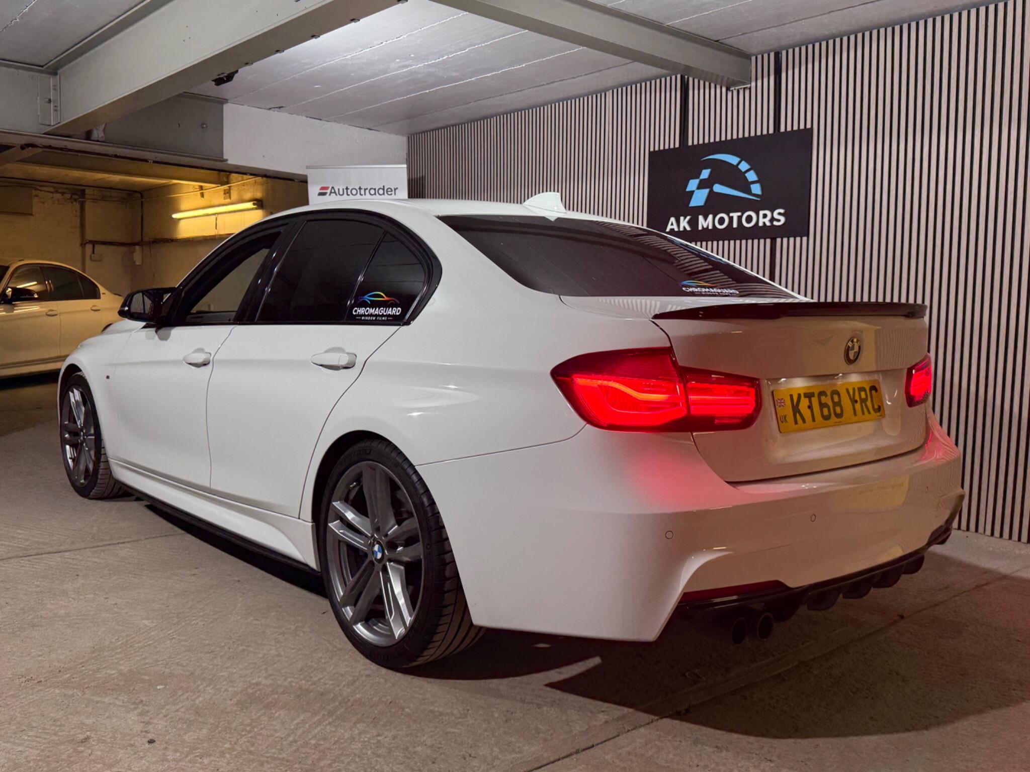 2018 BMW 3 Series 2.0 320i M Sport Shadow Edition Auto Euro 6 (s/s) 4dr • 132,500 miles image 16