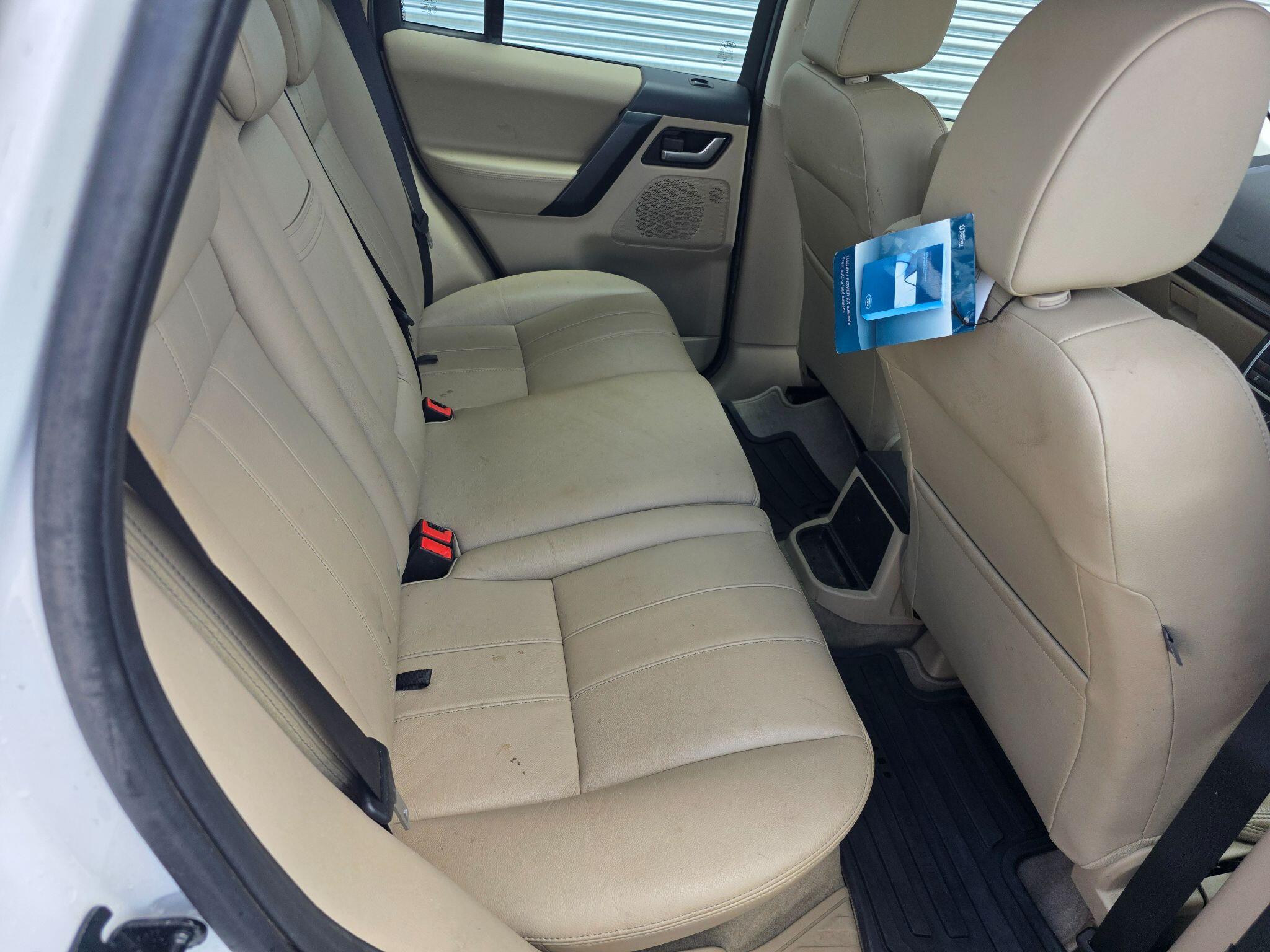 Land Rover Freelander view 10