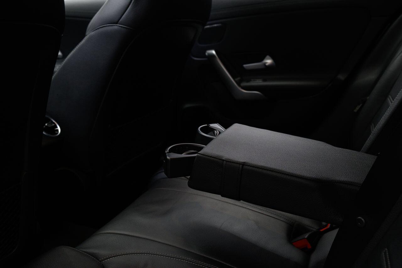 Mercedes-Benz CLA view 25
