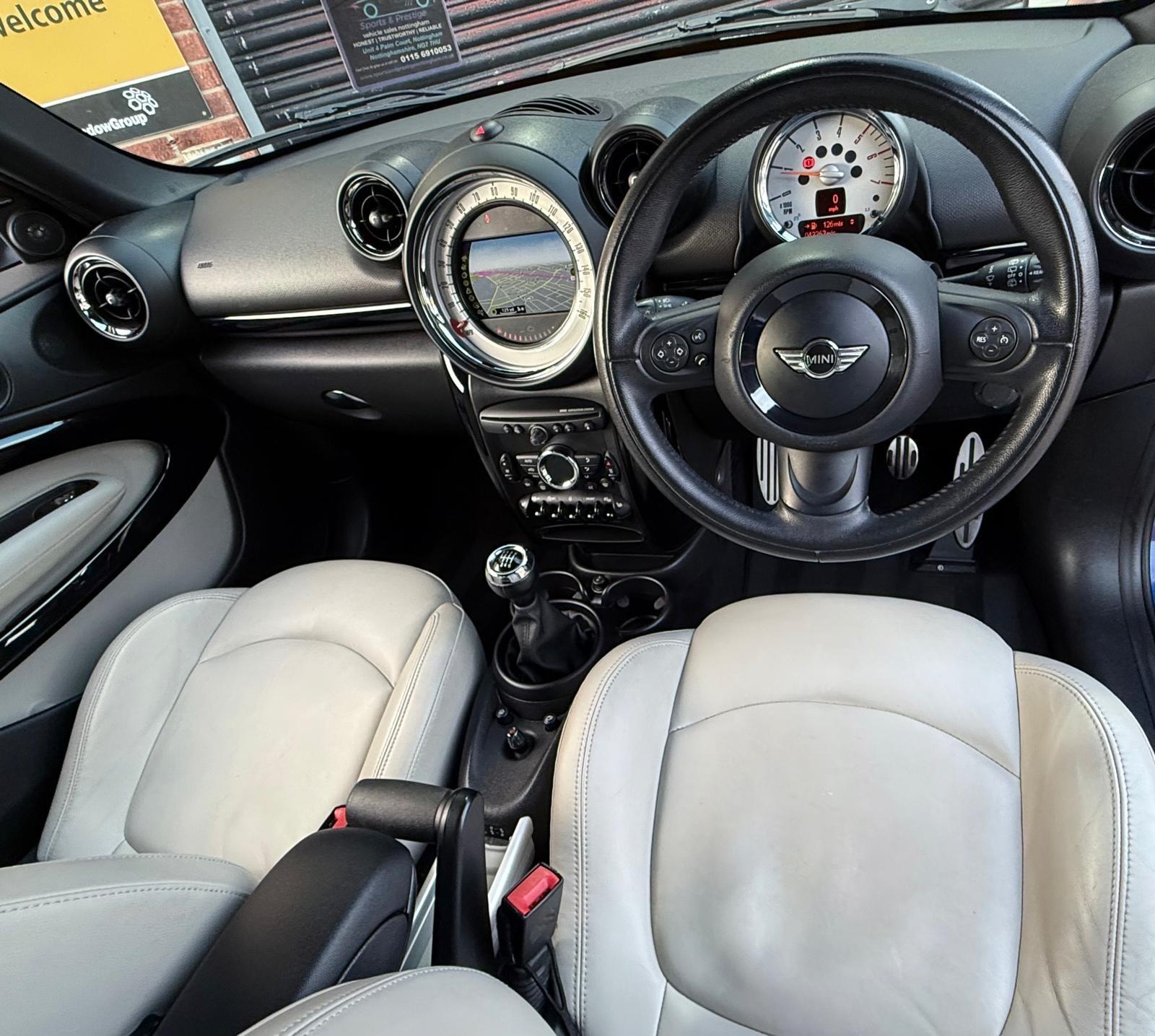 Mini Paceman view 12