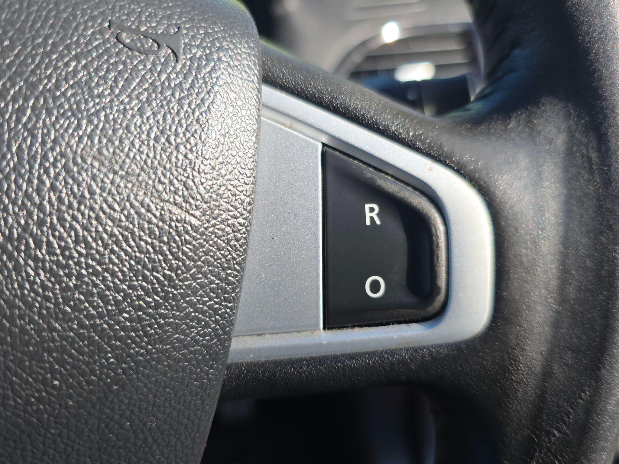 2010 Renault Megane image 34
