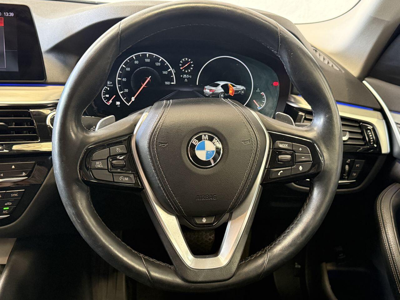 BMW 5 Series view 31