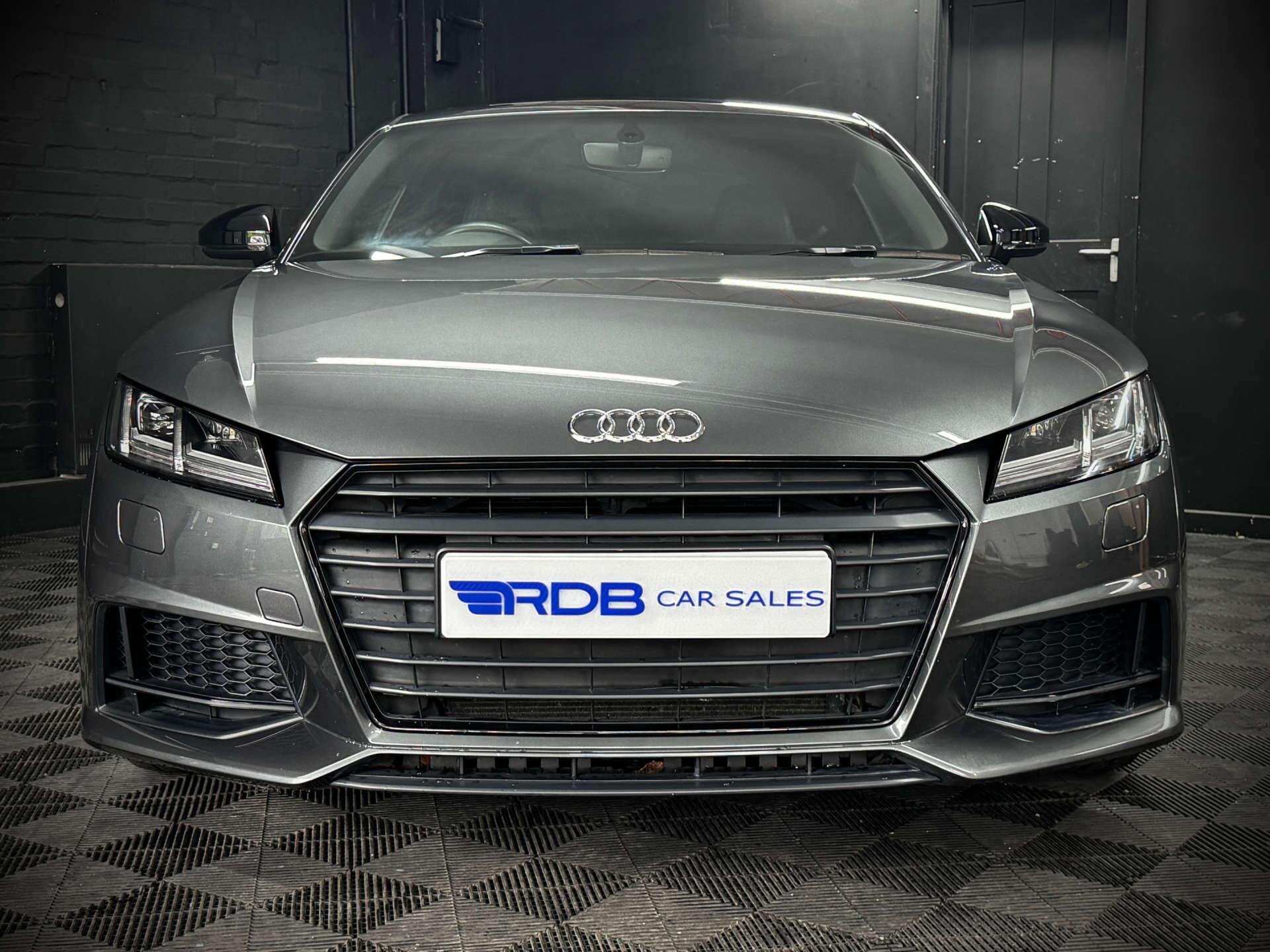 Audi TT view 6