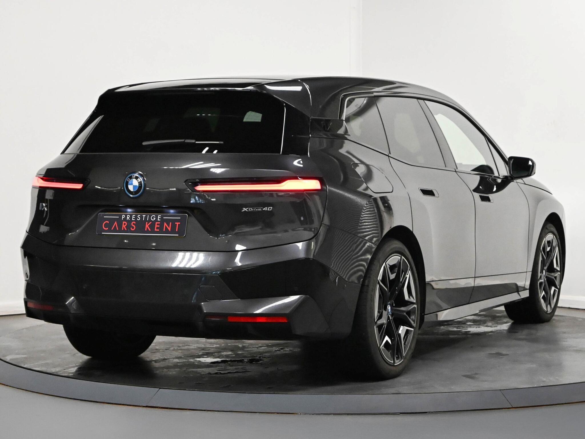 BMW Ix view 29