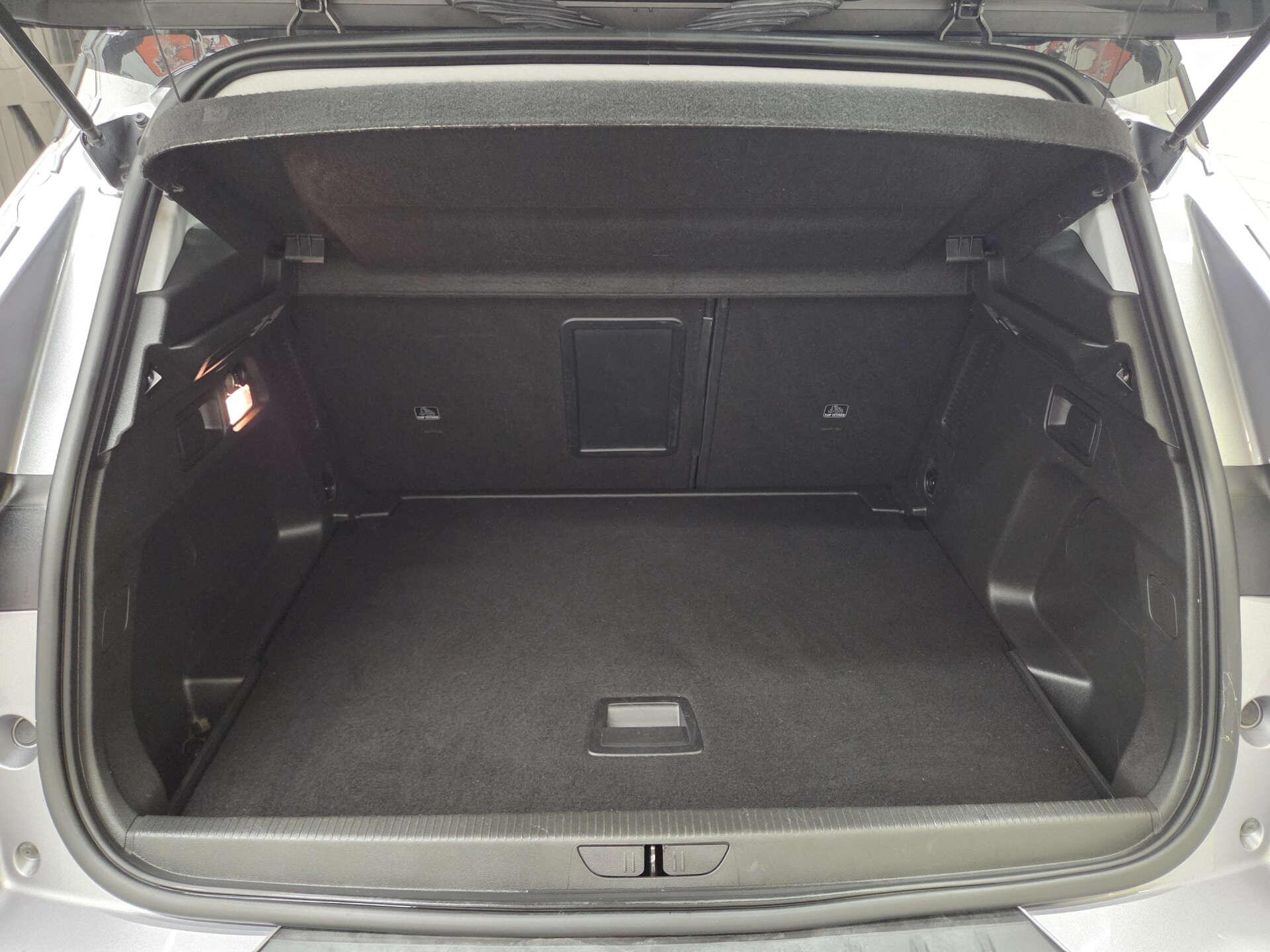 Vauxhall Grandland X view 27