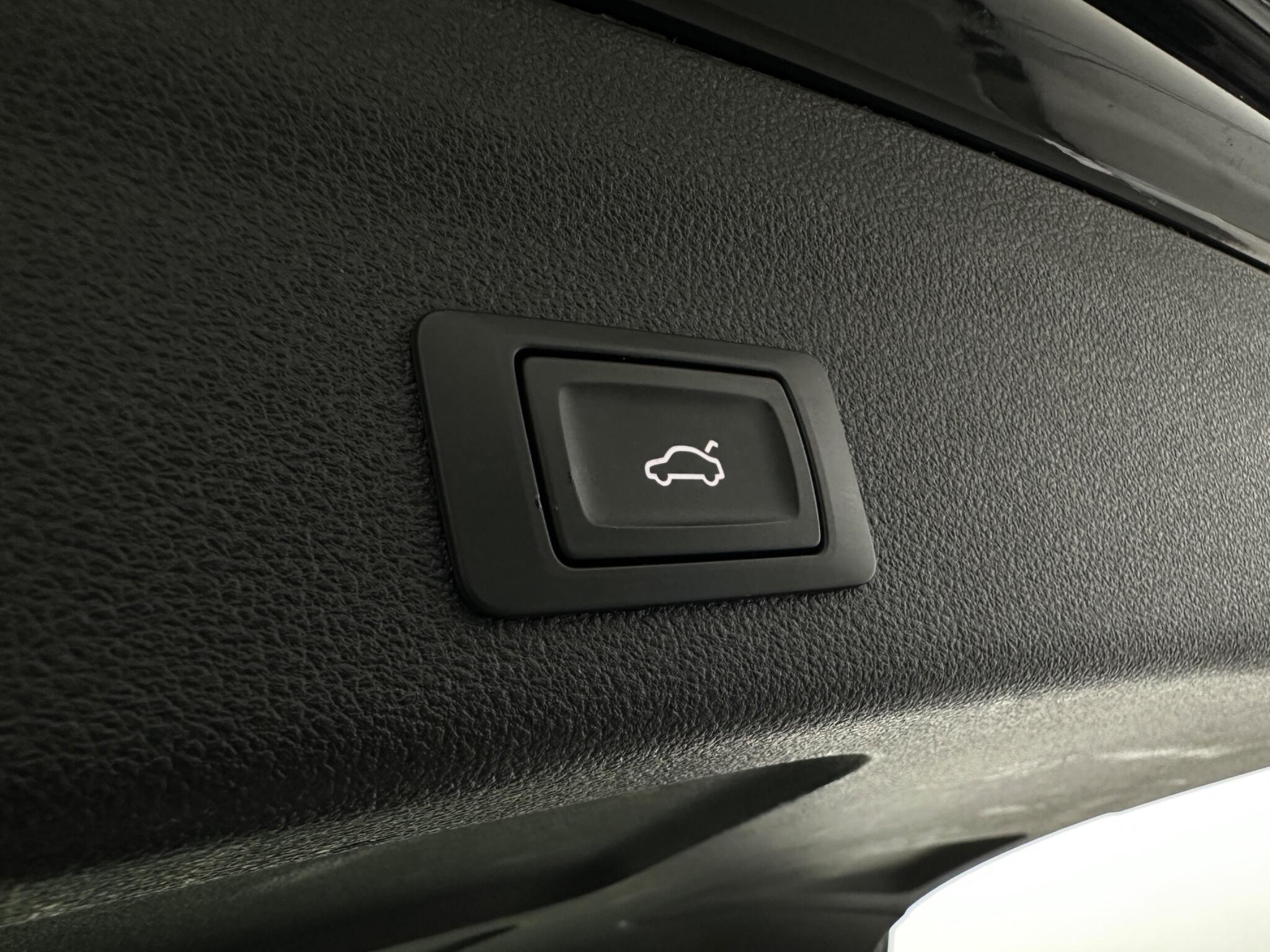 Audi A6 view 48