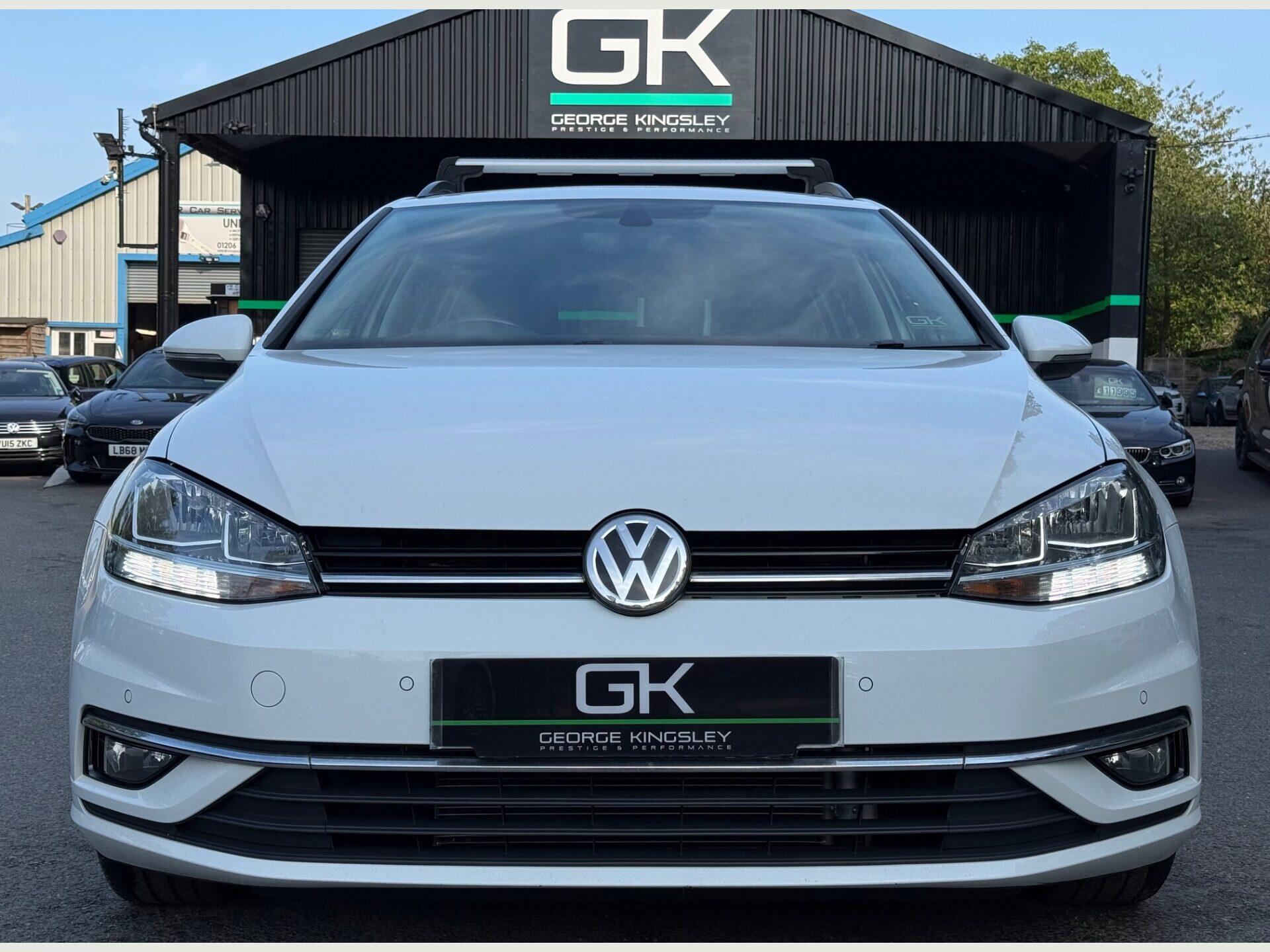 Volkswagen Golf view 12