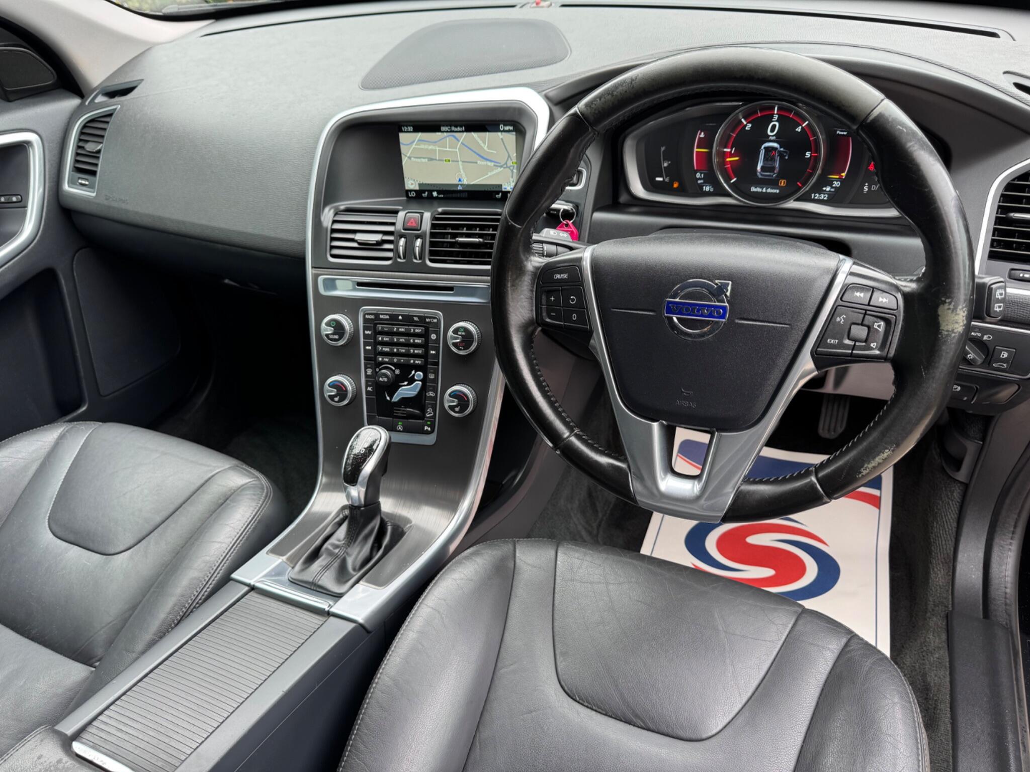 Volvo XC60 view 17