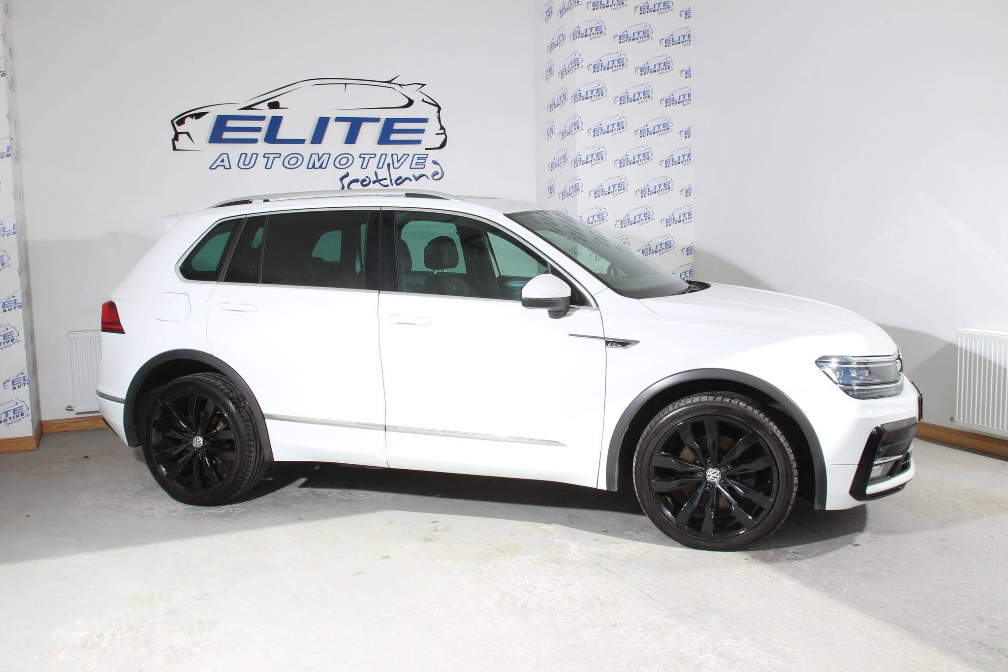 Volkswagen Tiguan view 2