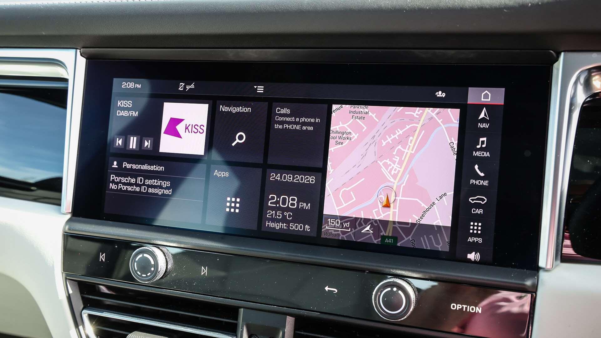 Porsche Macan view 19