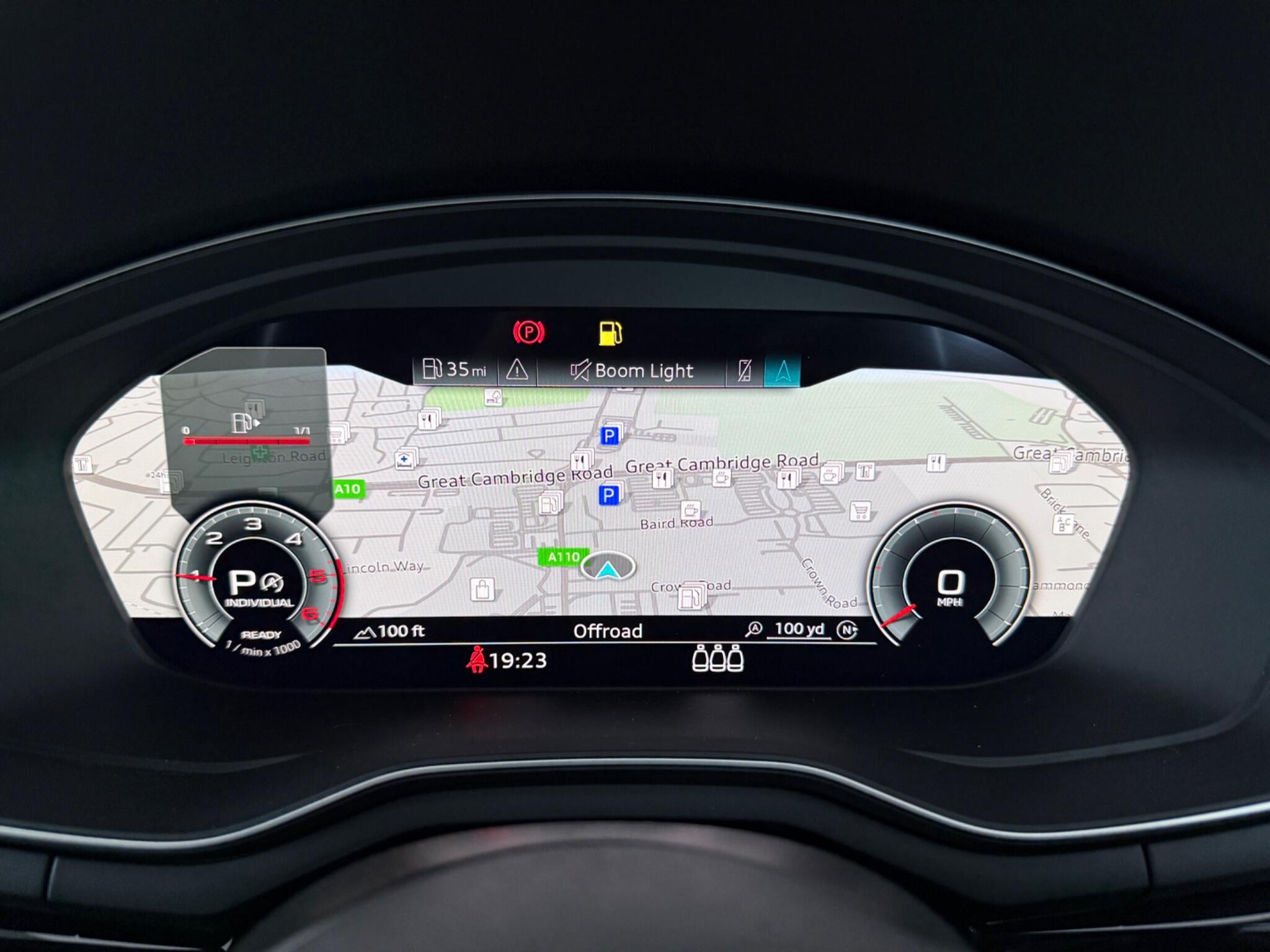 Audi A4 view 16