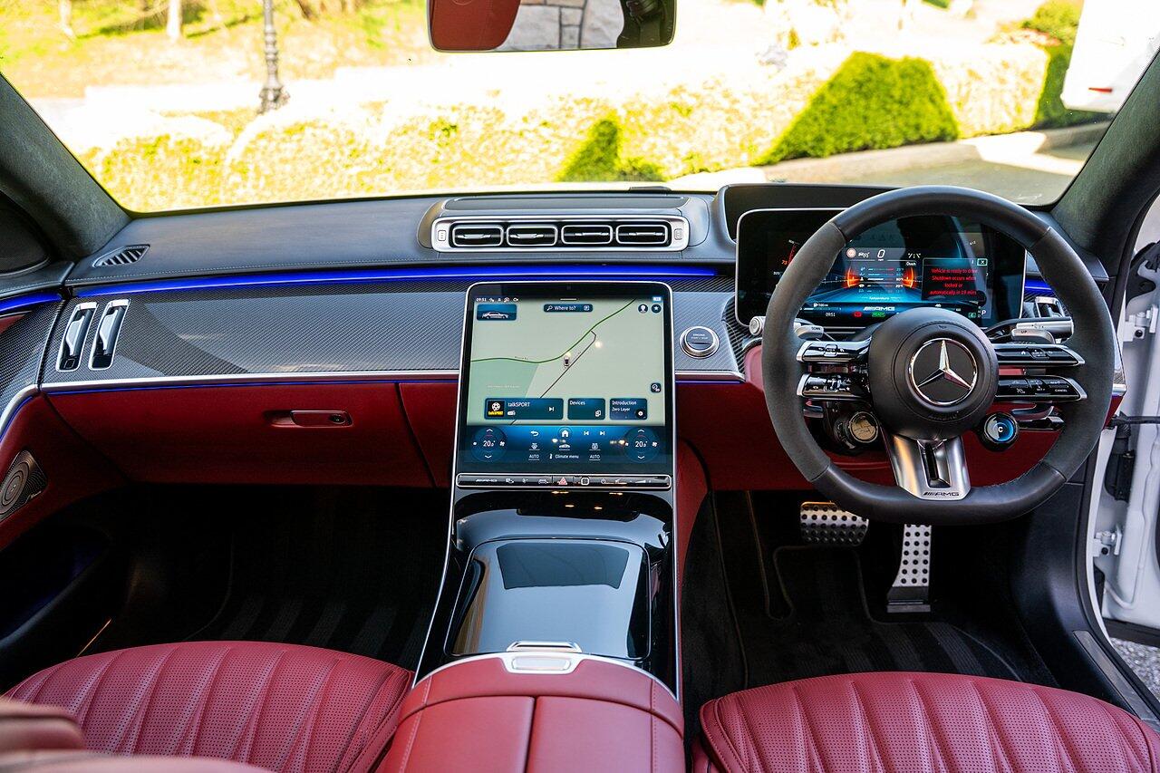 Mercedes-Benz S-Class view 42