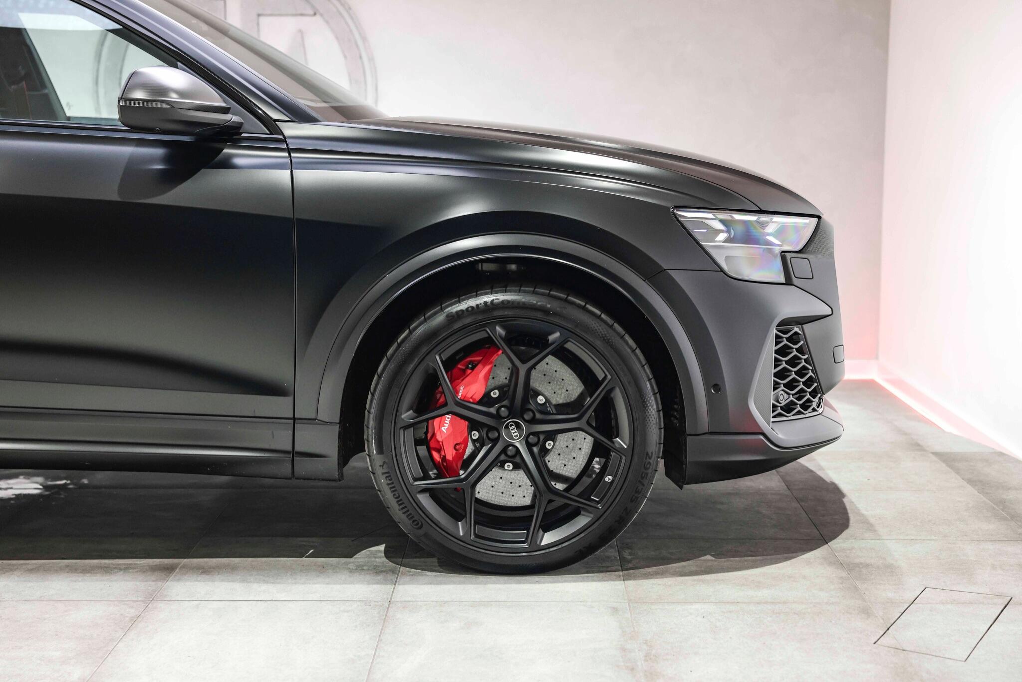 Audi RSQ8 view 25