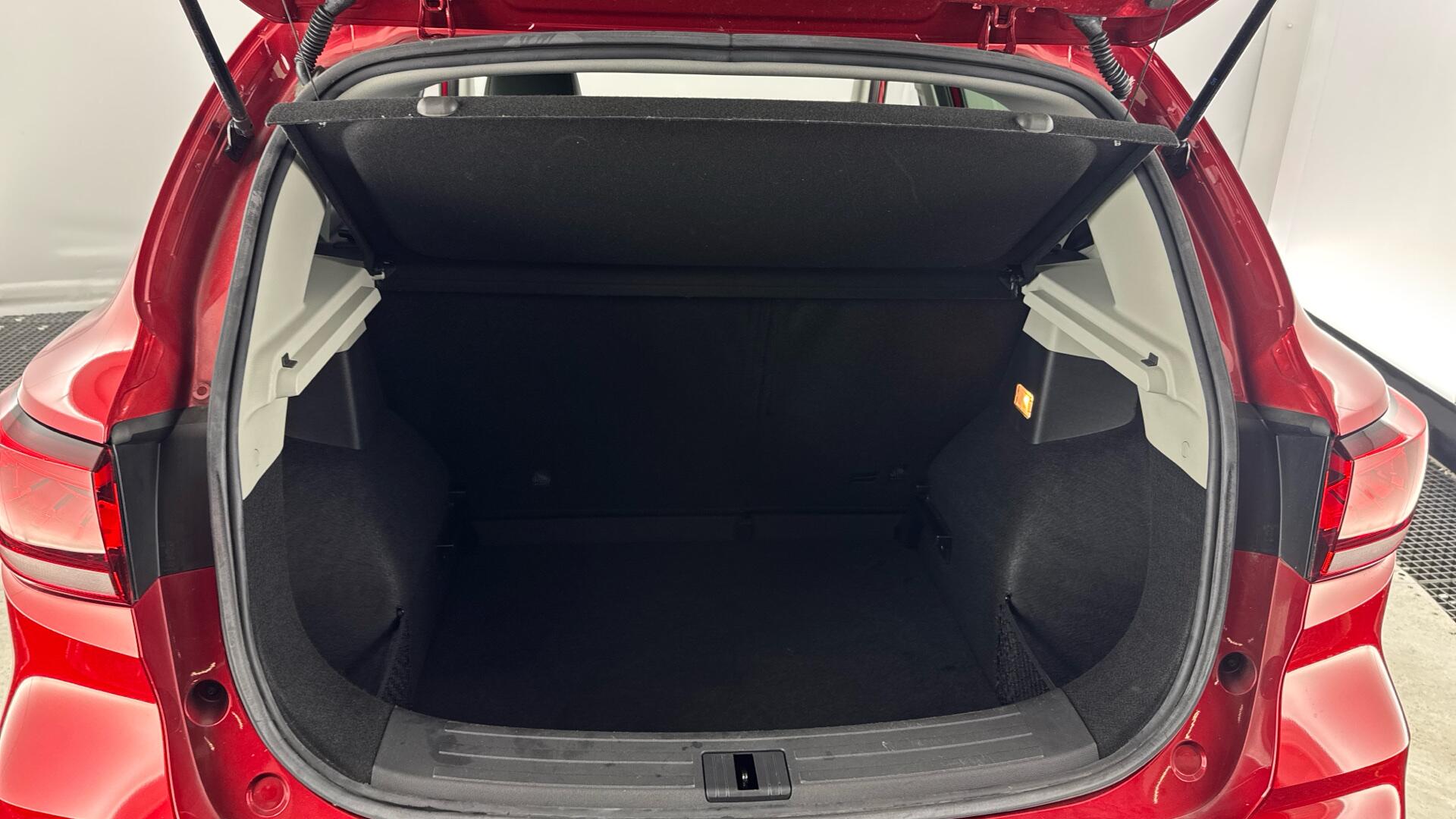 MG ZS view 15