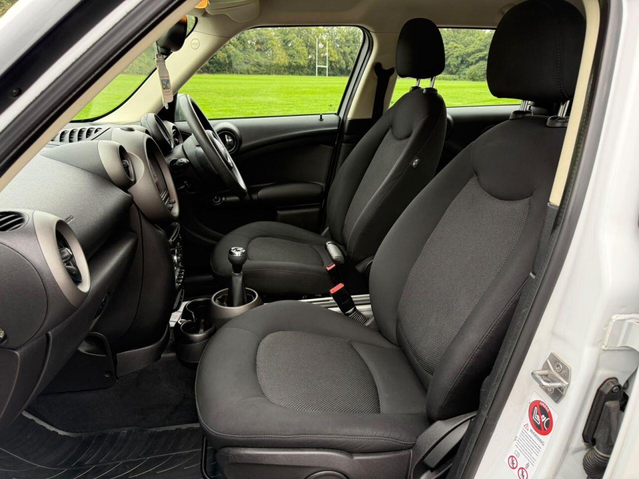 Mini Countryman view 48