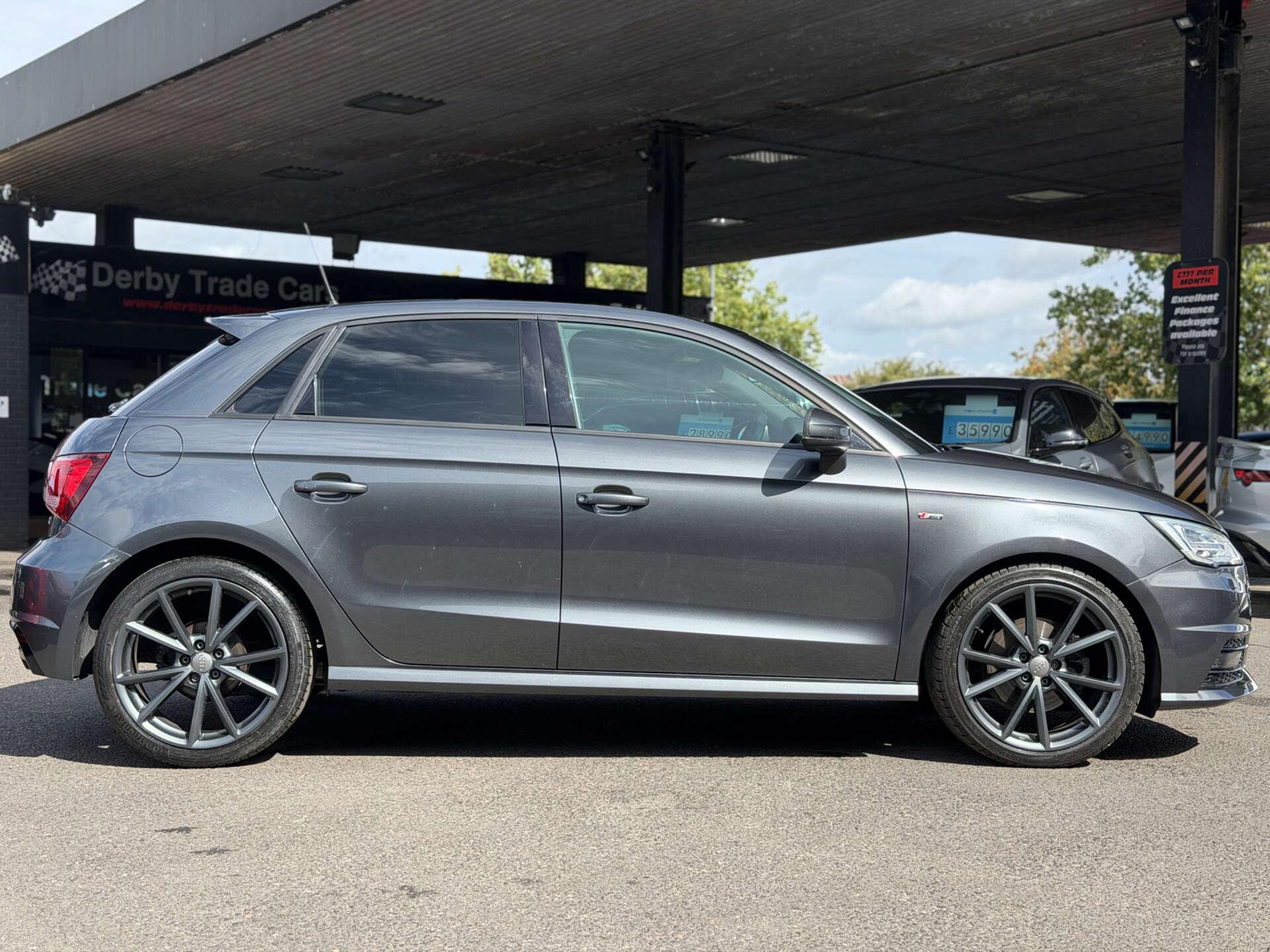 Audi A1 view 10