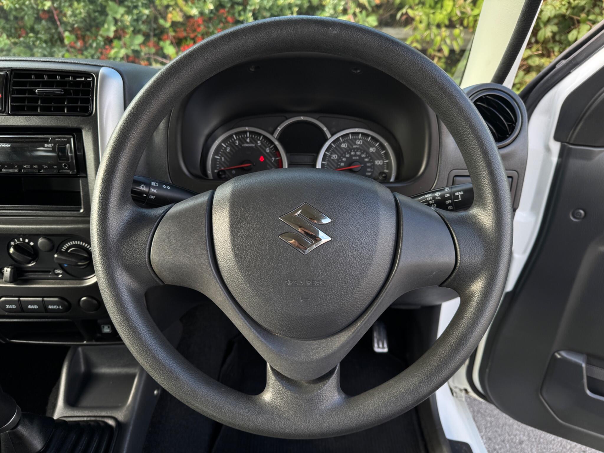 Suzuki Jimny view 21