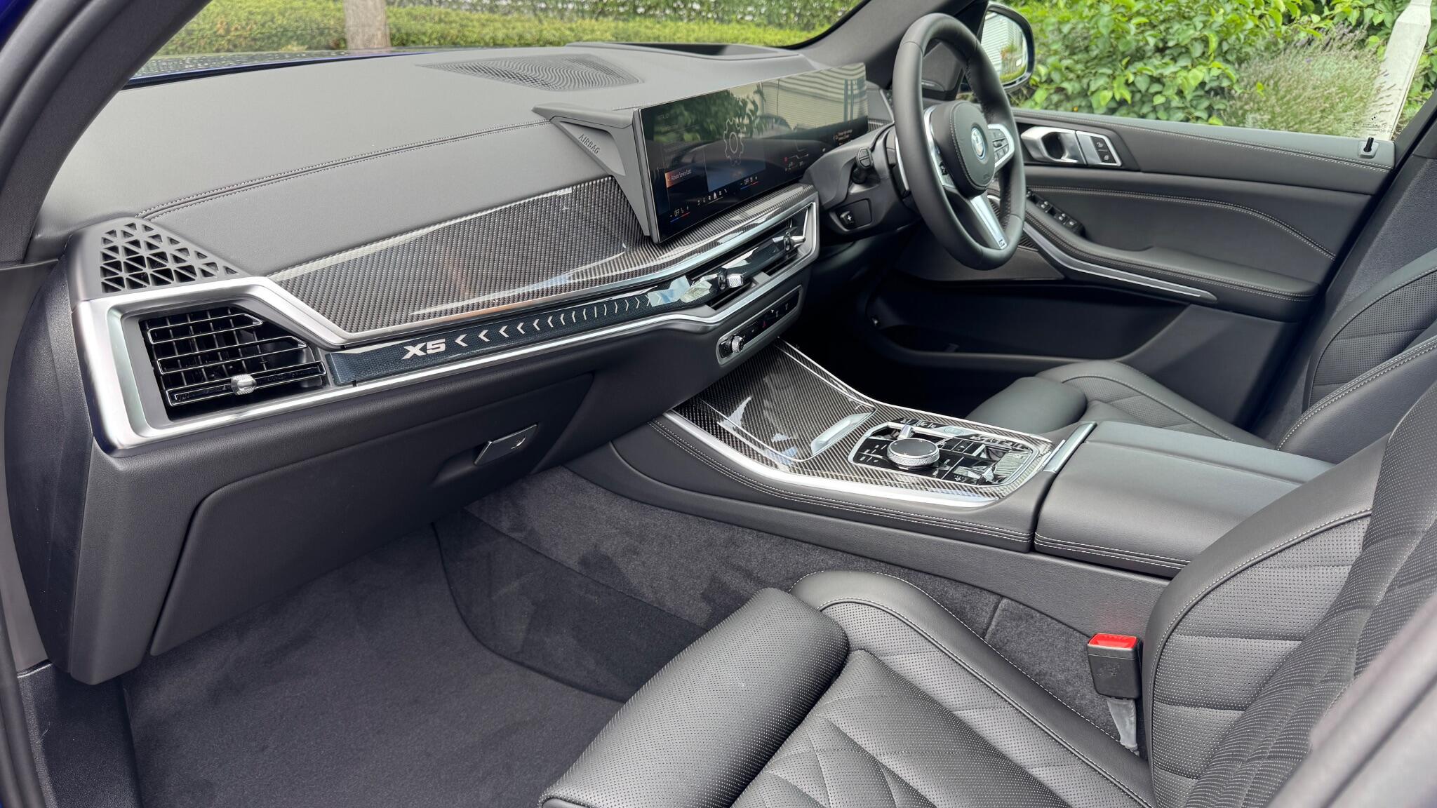 BMW X5 view 12