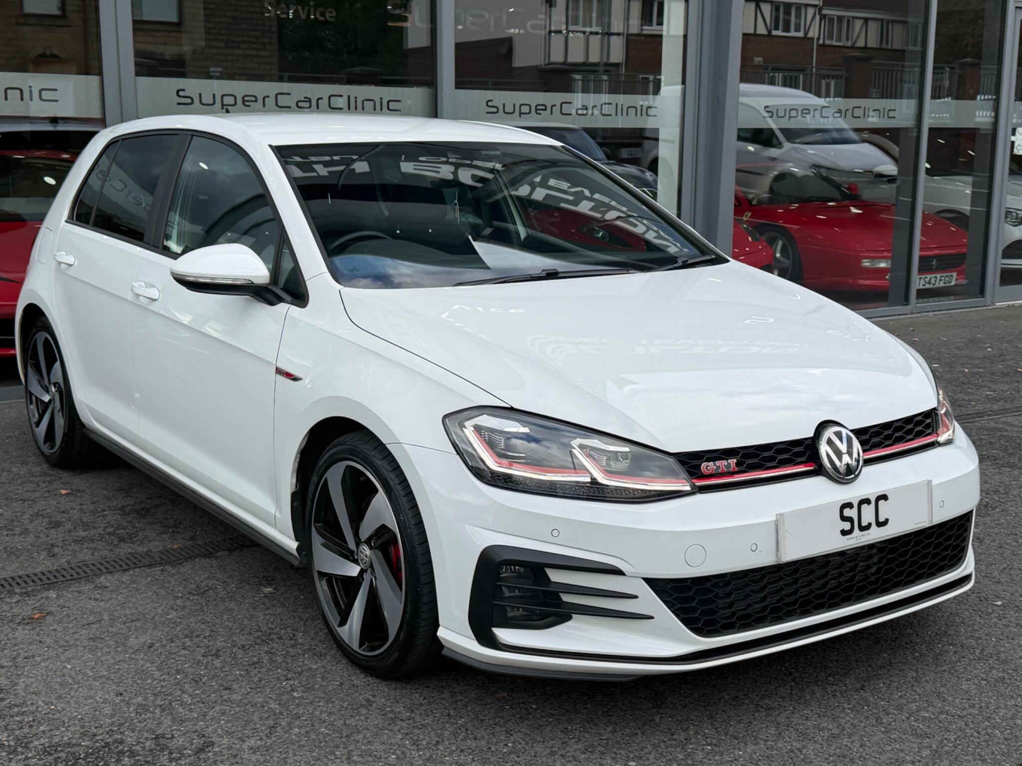 Volkswagen Golf view 3