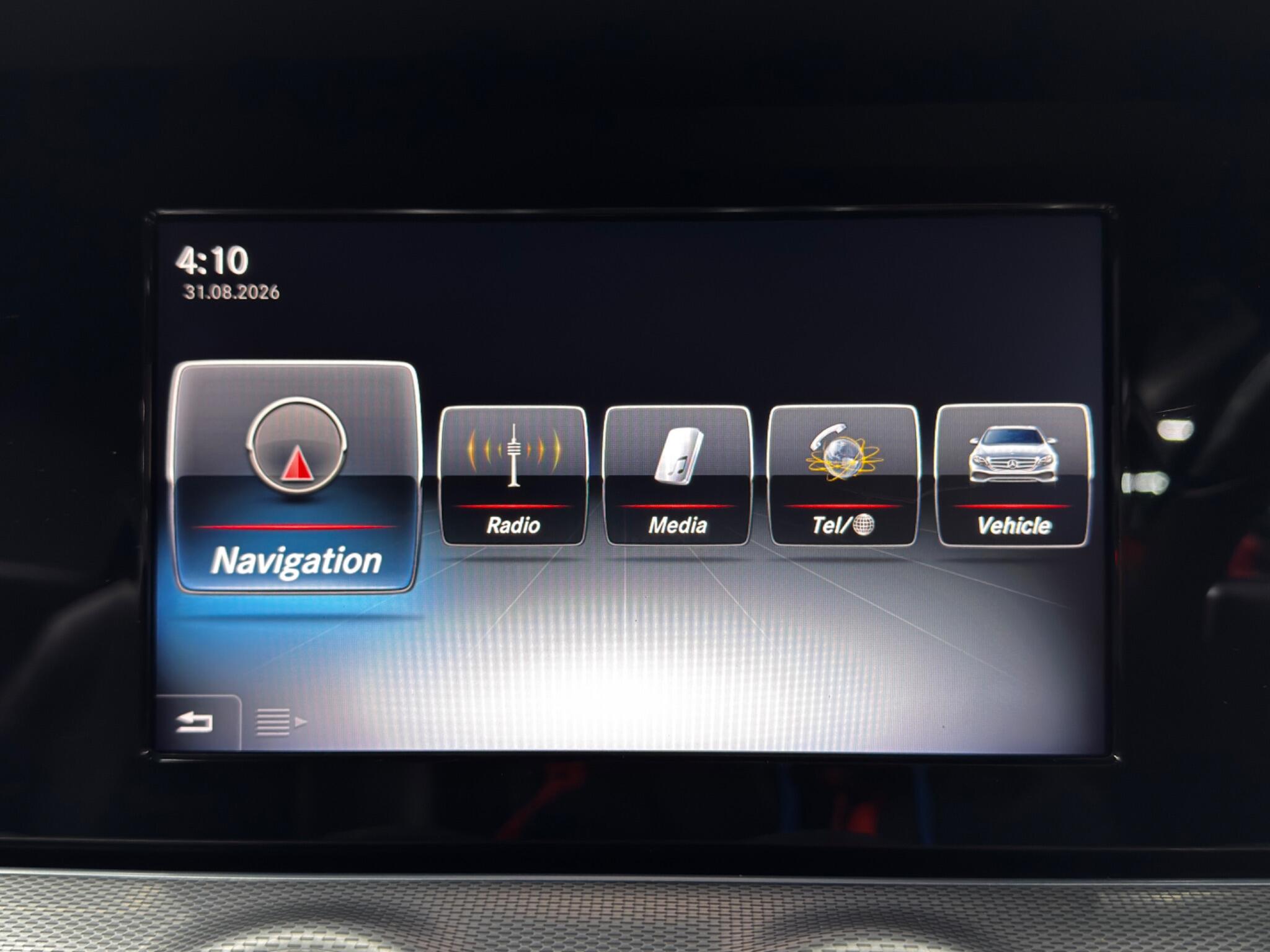 Mercedes-Benz E-Class view 31