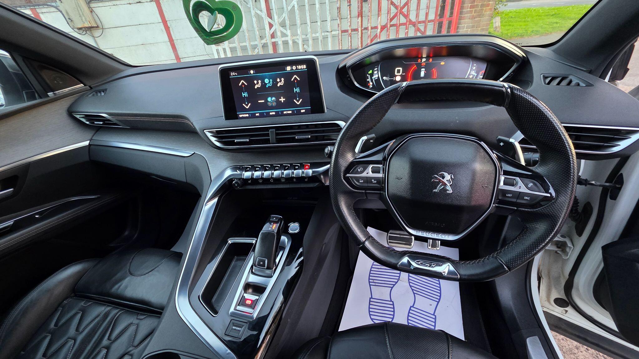 Peugeot 3008 view 25