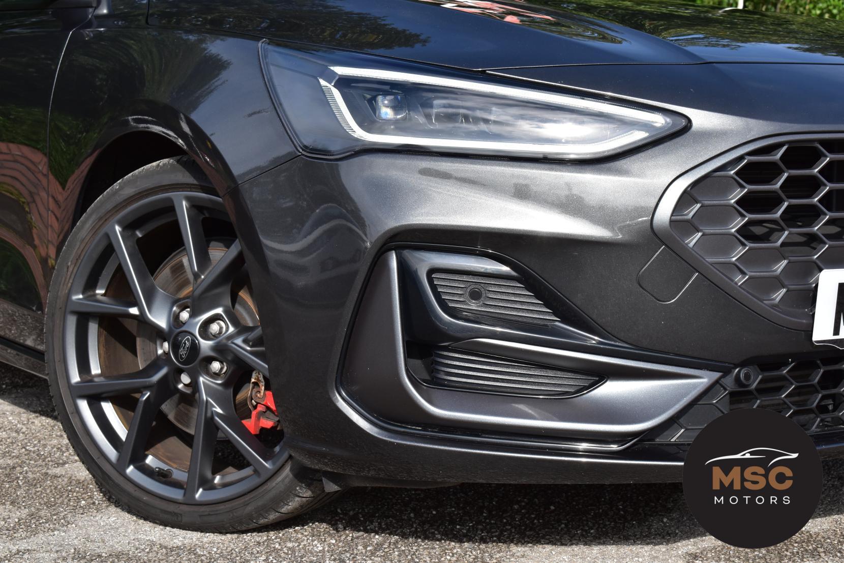 Ford Focus view 26