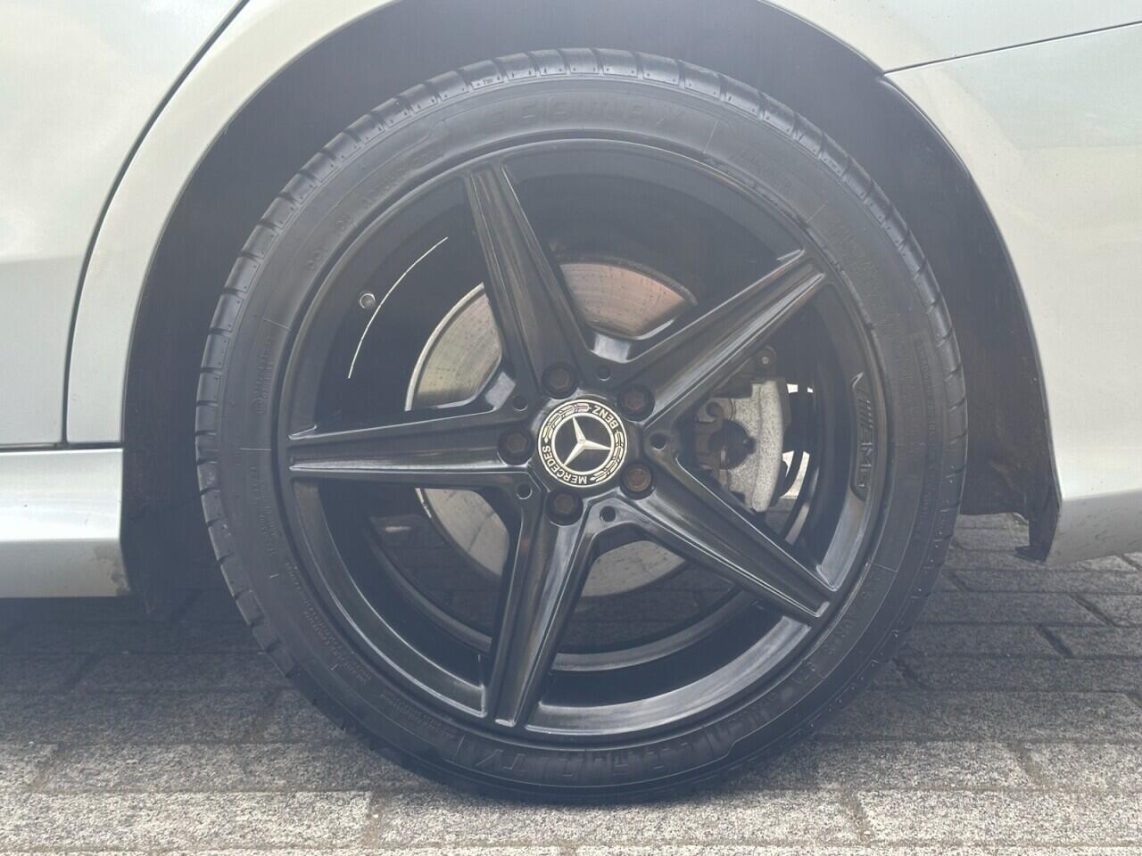 Mercedes-Benz C-Class view 16