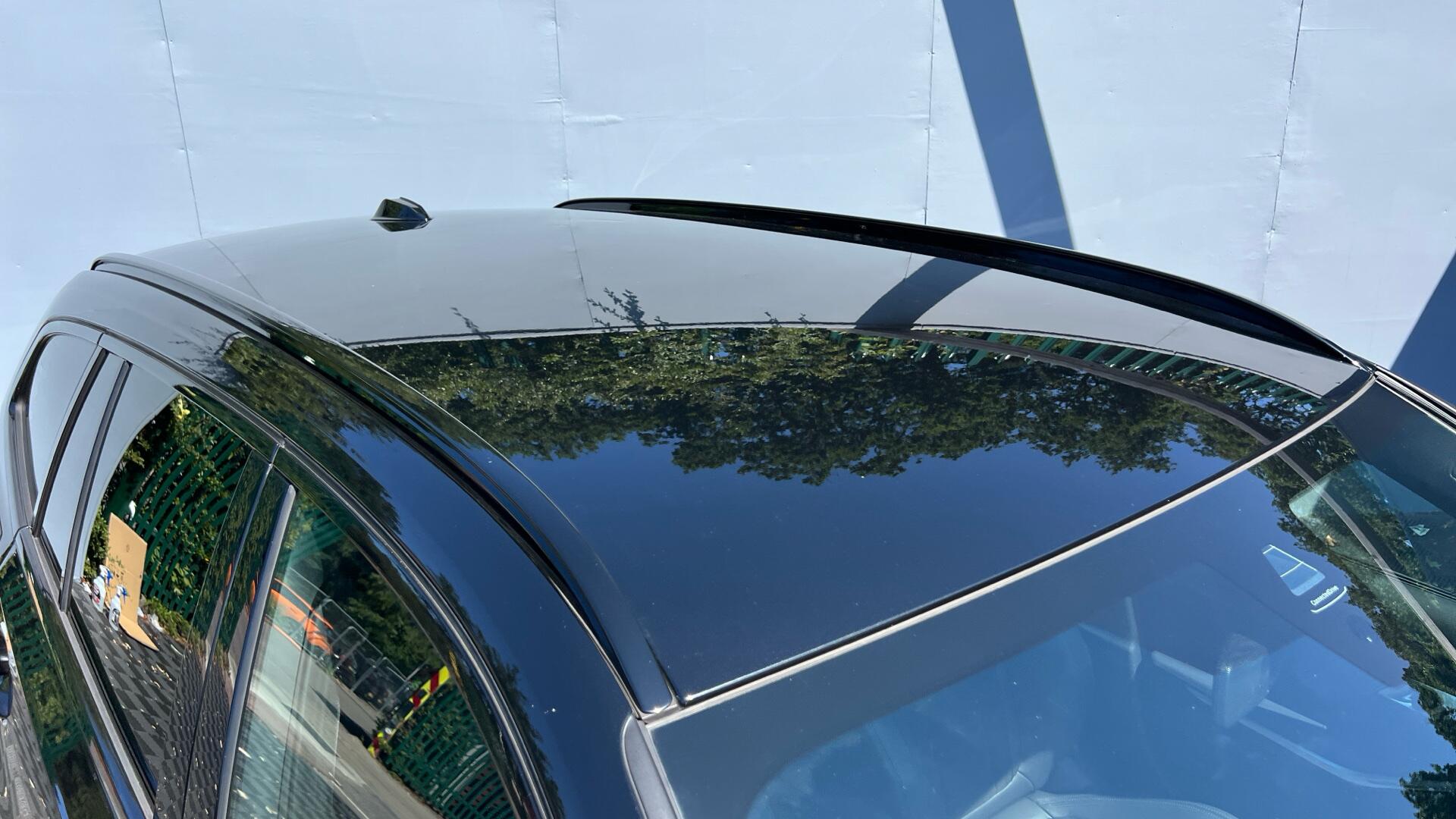 BMW 3 Series view 21