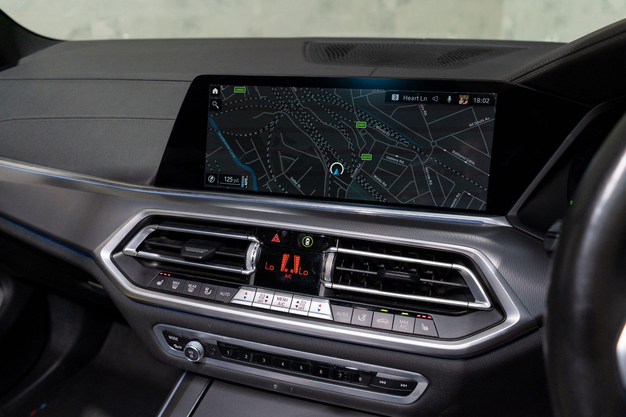 BMW X5 view 18