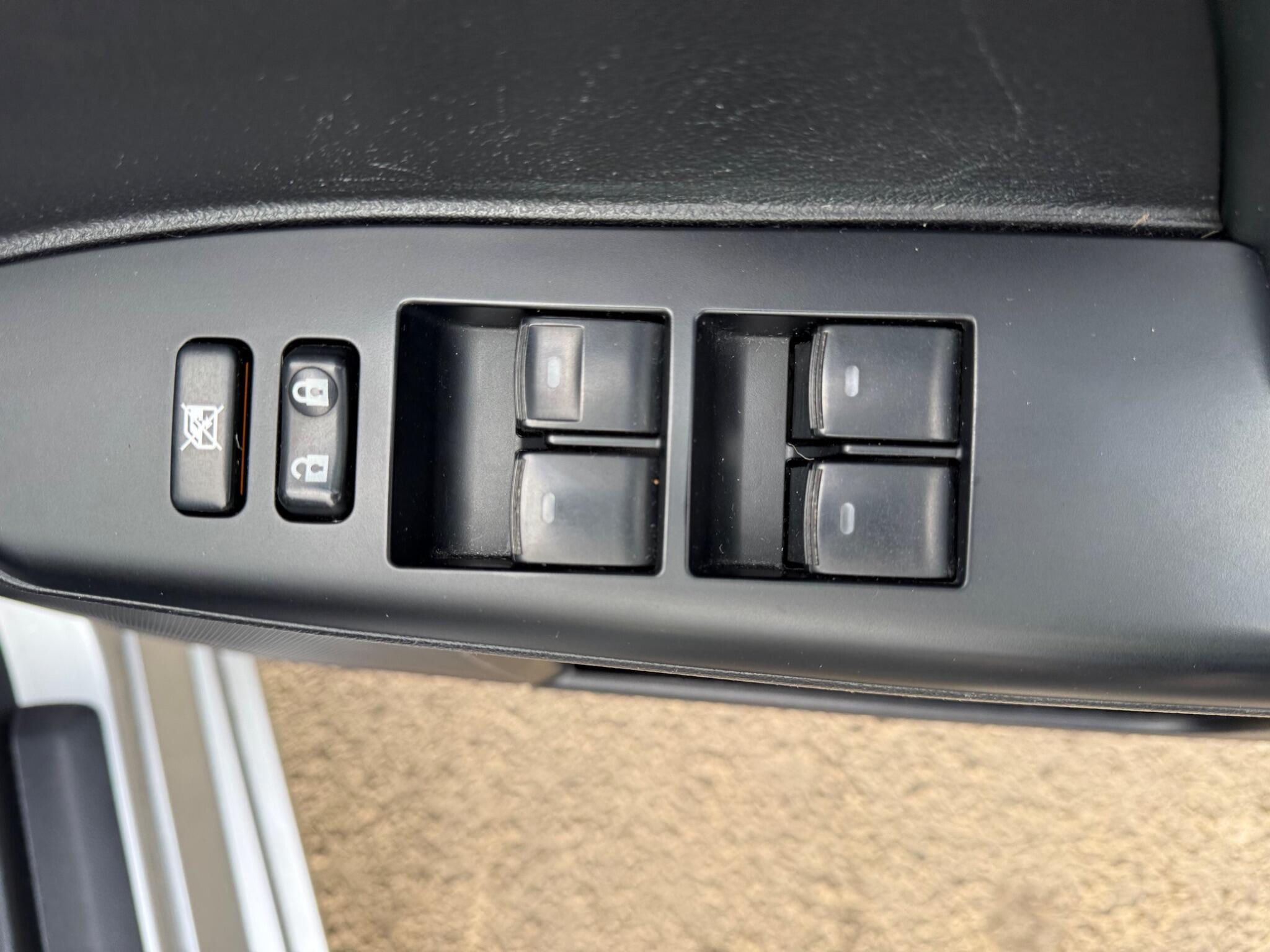 Lexus CT view 16
