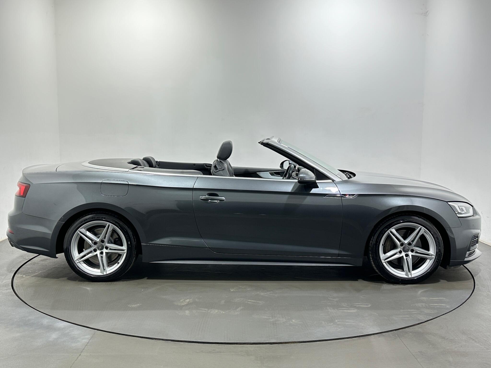 Audi A5 view 9
