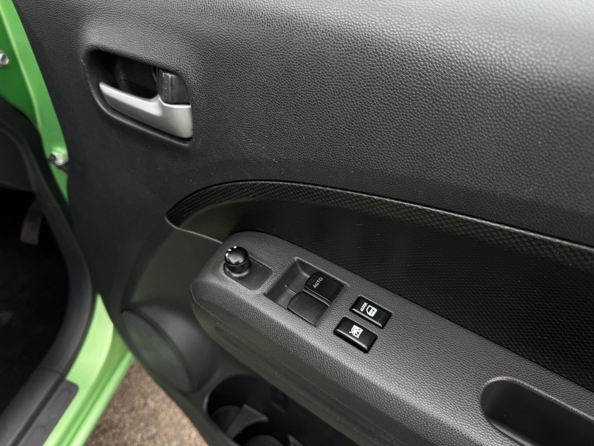 Vauxhall Agila view 35