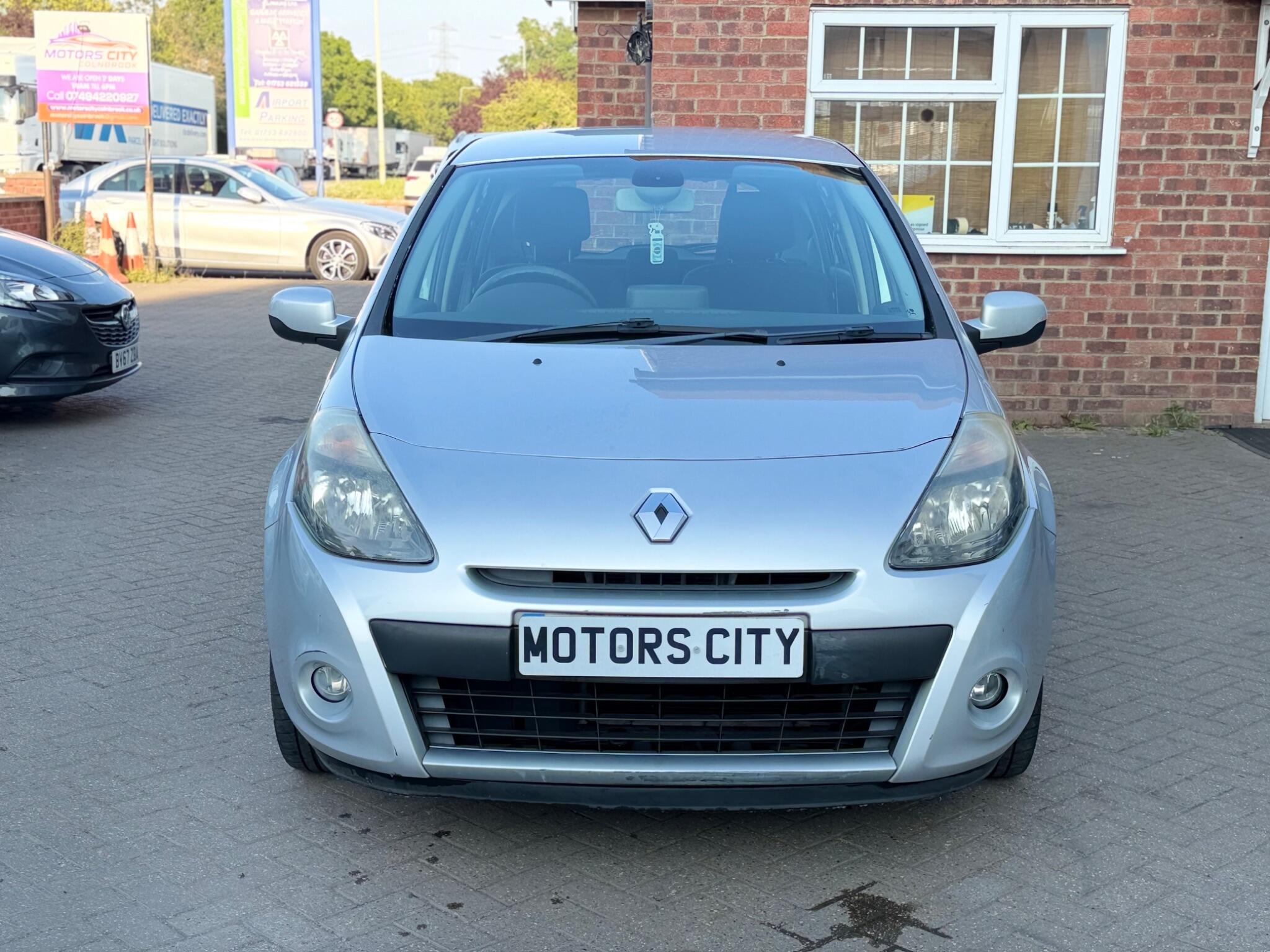 Renault Clio view 3
