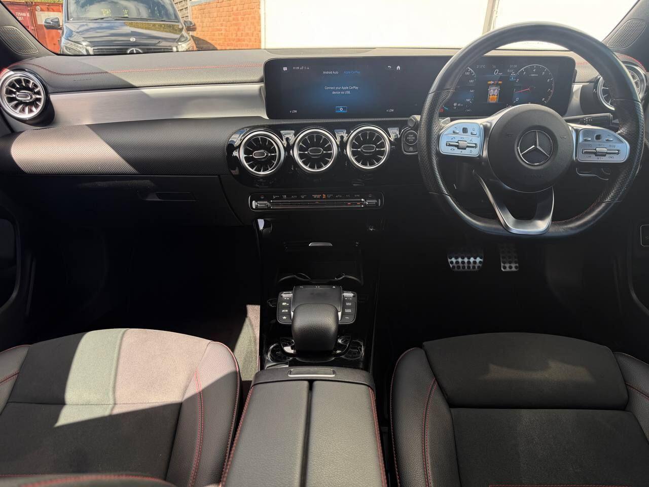 Mercedes-Benz Cla view 27