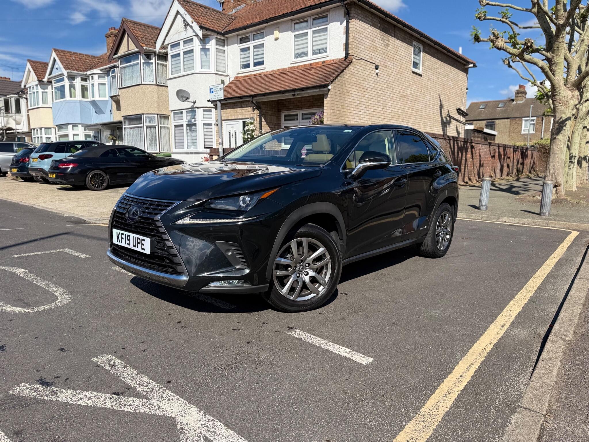 Lexus NX view 3