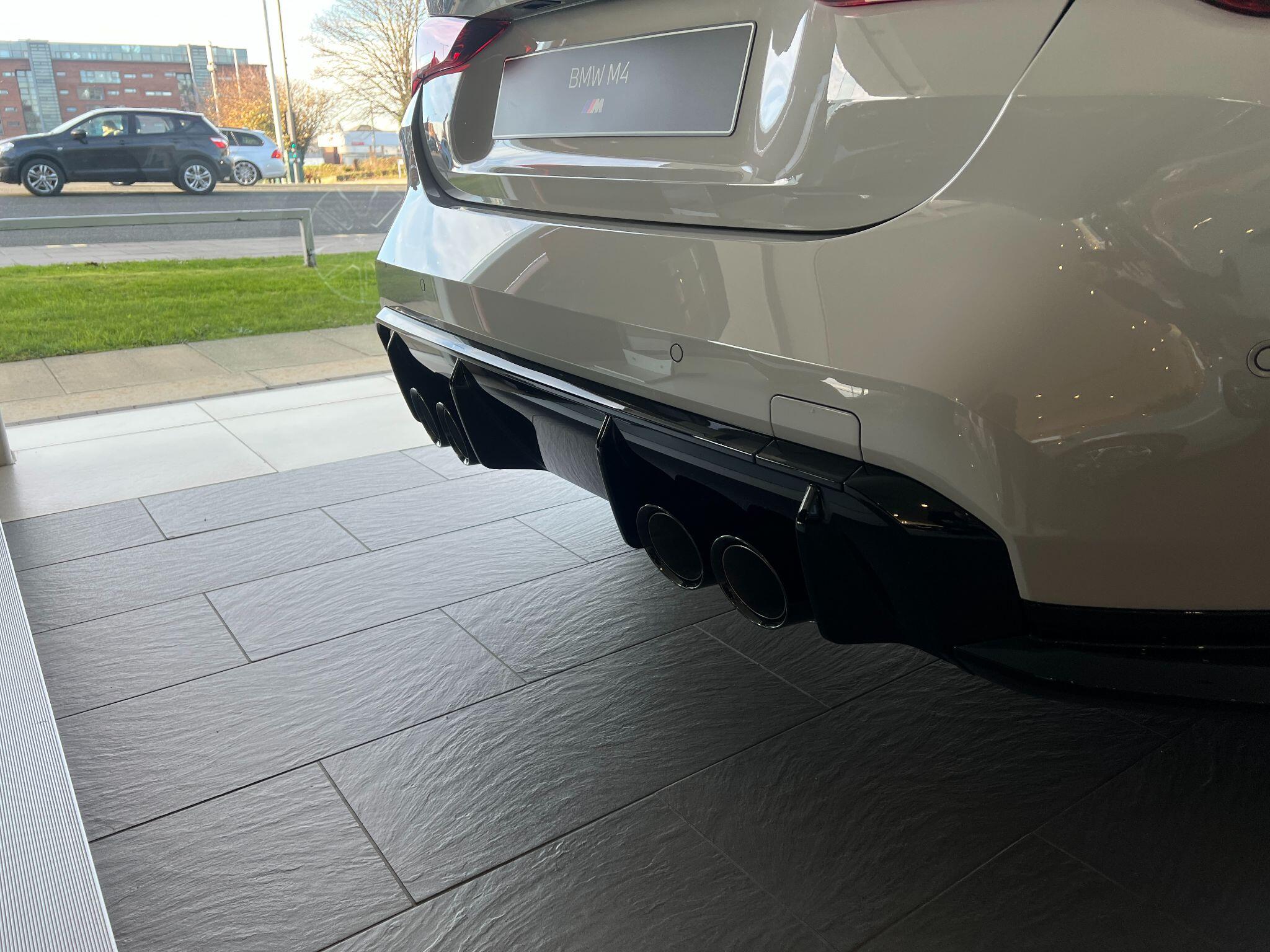 BMW M4 view 34